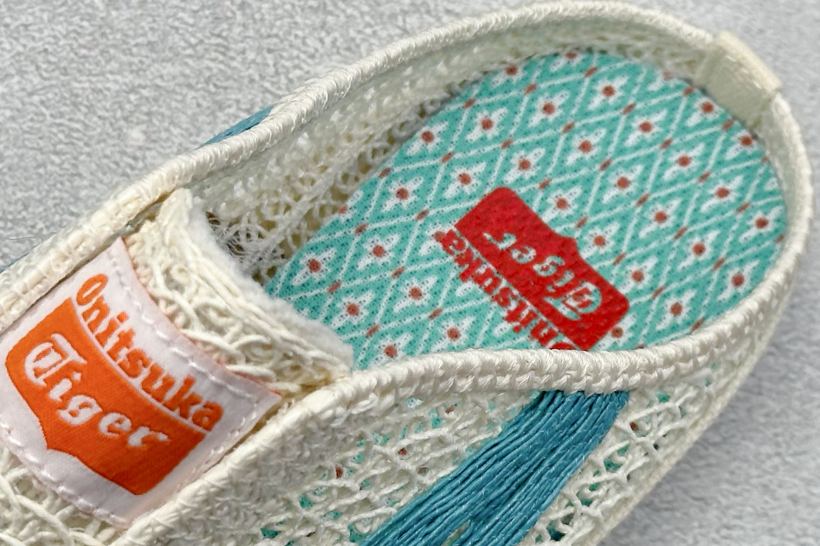 Onitsuka Tiger Mexico 66 Sab 鬼冢虎半拖一脚蹬系列 1183C208-100-莆田鞋,莆田鞋货源,高仿鞋,高仿鞋货源,安福档口,莆田高仿鞋,莆田鞋批发,高仿鞋批发,莆田高仿运动鞋,高仿运动鞋,莆田运动鞋 Onitsuka Tiger Mexico 66 Sab 鬼冢虎半拖一脚蹬系列 1183C208-100