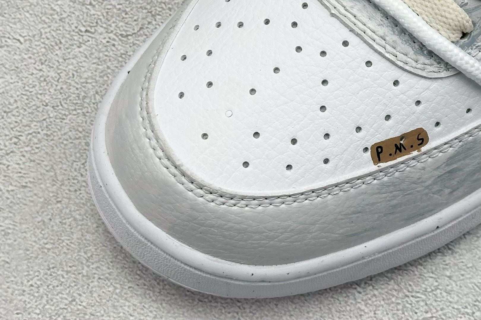 Nike Court Vision Low 定制涂鸦绑带 校园风低帮复古篮球板鞋男女运动鞋 DH3158-106-莆田鞋,莆田鞋货源,高仿鞋,高仿鞋货源,安福档口,莆田高仿鞋,莆田鞋批发,高仿鞋批发,莆田高仿运动鞋,高仿运动鞋,莆田运动鞋 Nike Court Vision Low 定制涂鸦绑带 校园风低帮复古篮球板鞋男女运动鞋 DH3158-106