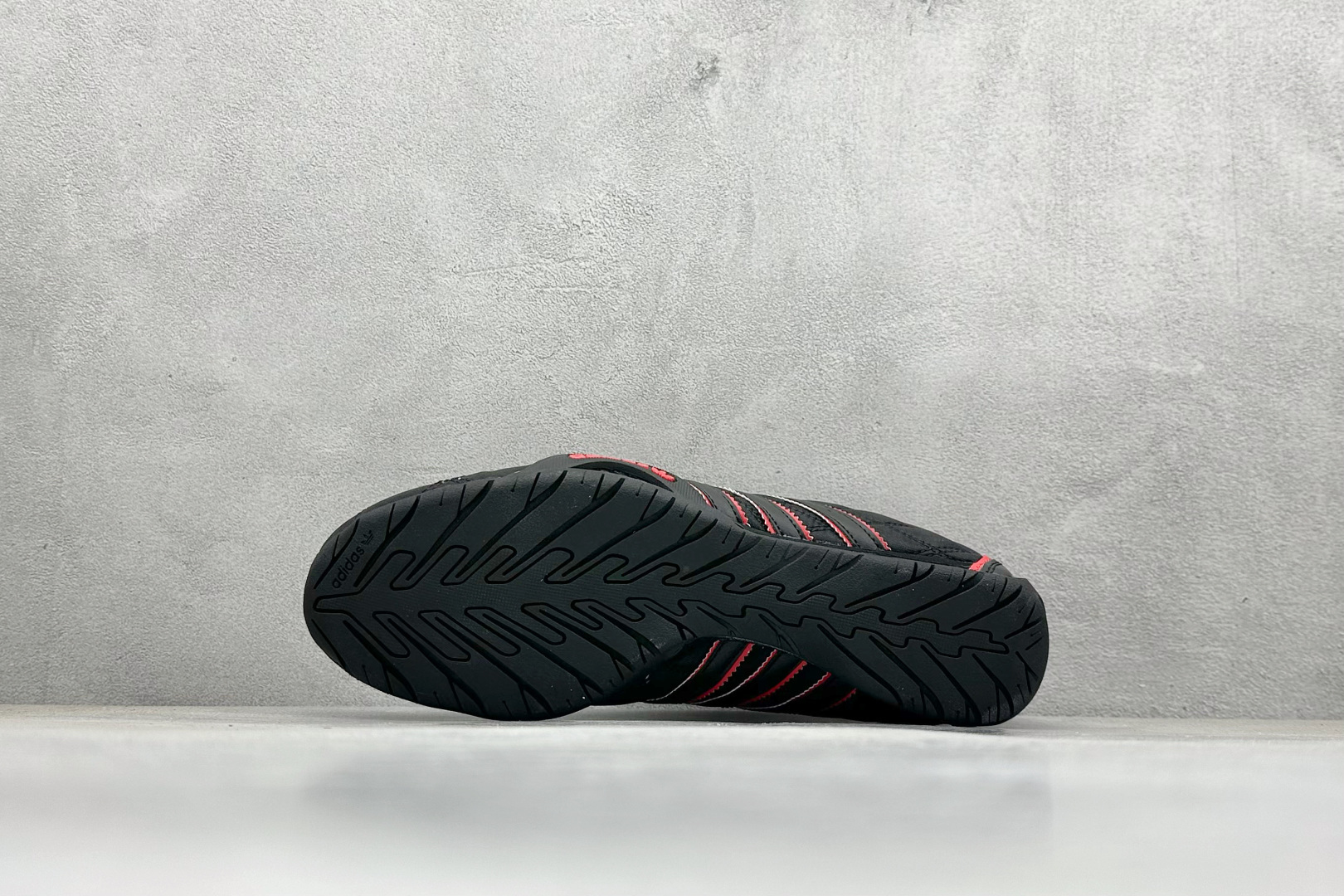 AD BAD BUBBY CAMPUS 潮流运动防滑耐磨 阿迪达斯低帮休闲跑步鞋 JP0286