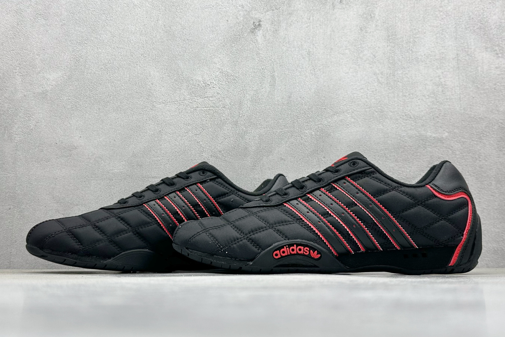 AD BAD BUBBY CAMPUS 潮流运动防滑耐磨 阿迪达斯低帮休闲跑步鞋 JP0286