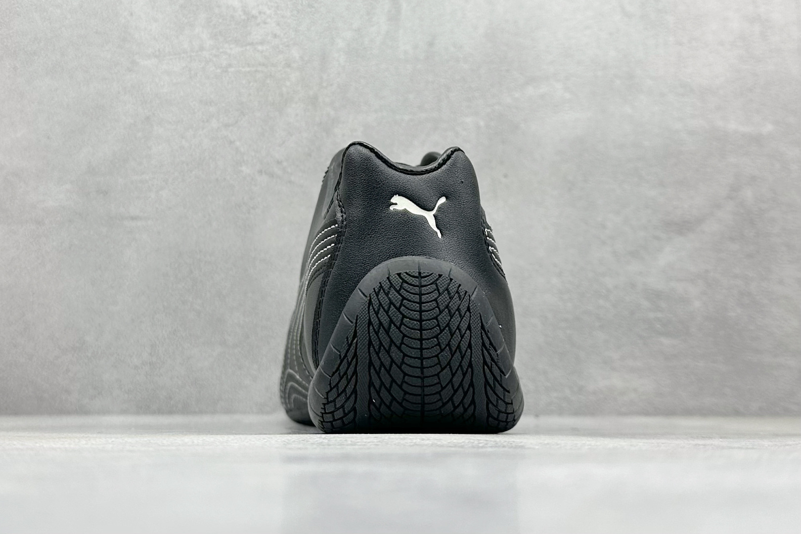 S2版Ferrari x Puma Speedcet 联名彪马低帮复古运动休闲赛车跑鞋 404267-01