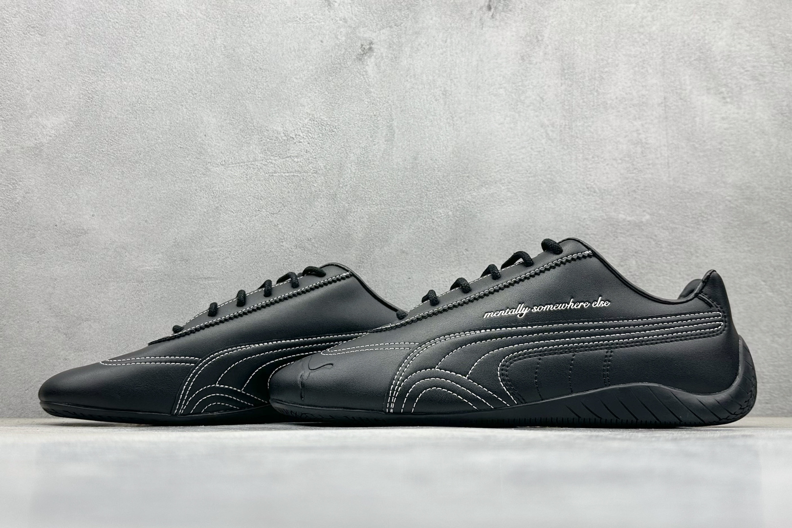 S2版Ferrari x Puma Speedcet 联名彪马低帮复古运动休闲赛车跑鞋 404267-01