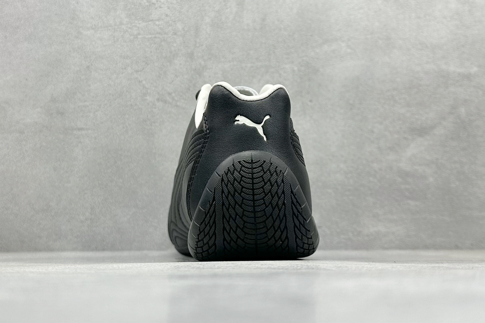 S2版Ferrari x Puma Speedcet 联名彪马低帮复古运动休闲赛车跑鞋 404267-02