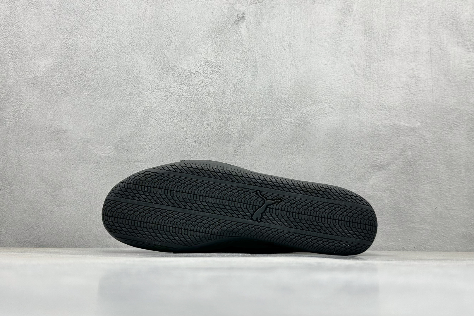 S2版Ferrari x Puma Speedcet 联名彪马低帮复古运动休闲赛车跑鞋 404267-02