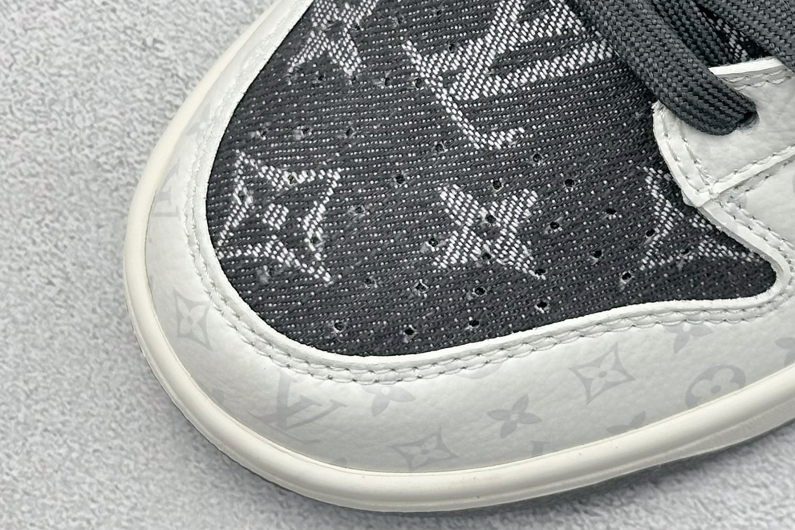 SC版Nike SB Dunk Low LV联名 碳灰牛仔 周年高端定制 低帮休闲板鞋 SC9772-801-莆田鞋,莆田鞋货源,高仿鞋,高仿鞋货源,安福档口,莆田高仿鞋,莆田鞋批发,高仿鞋批发,莆田高仿运动鞋,高仿运动鞋,莆田运动鞋 SC版Nike SB Dunk Low LV联名 碳灰牛仔 周年高端定制 低帮休闲板鞋 SC9772-801