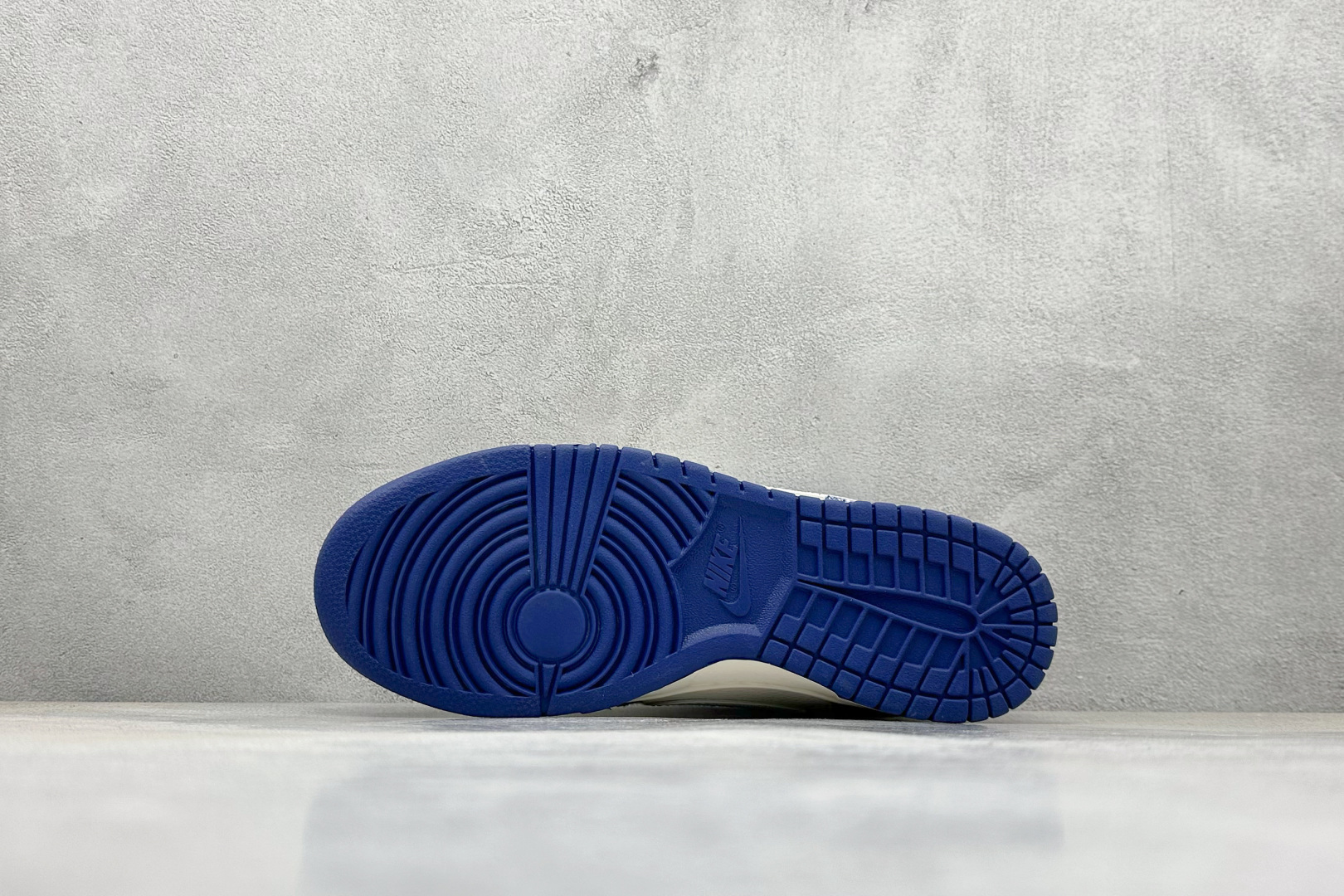 XC版Nike SB Dunk Low 联名 LV牛仔印花 周年高端定制 低帮休闲板鞋 FC1688-234-莆田鞋,莆田鞋货源,高仿鞋,高仿鞋货源,安福档口,莆田高仿鞋,莆田鞋批发,高仿鞋批发,莆田高仿运动鞋,高仿运动鞋,莆田运动鞋 XC版Nike SB Dunk Low 联名 LV牛仔印花 周年高端定制 低帮休闲板鞋 FC1688-234