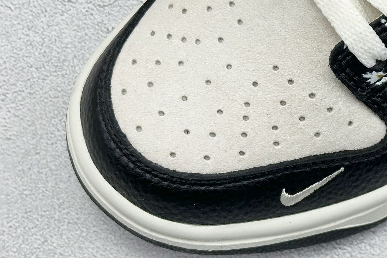 XC版Nike SB Dunk Low x Peaceminusone 黑灰小钩 DJ2024-069-莆田鞋,莆田鞋货源,高仿鞋,高仿鞋货源,安福档口,莆田高仿鞋,莆田鞋批发,高仿鞋批发,莆田高仿运动鞋,高仿运动鞋,莆田运动鞋 XC版Nike SB Dunk Low x Peaceminusone 黑灰小钩 DJ2024-069