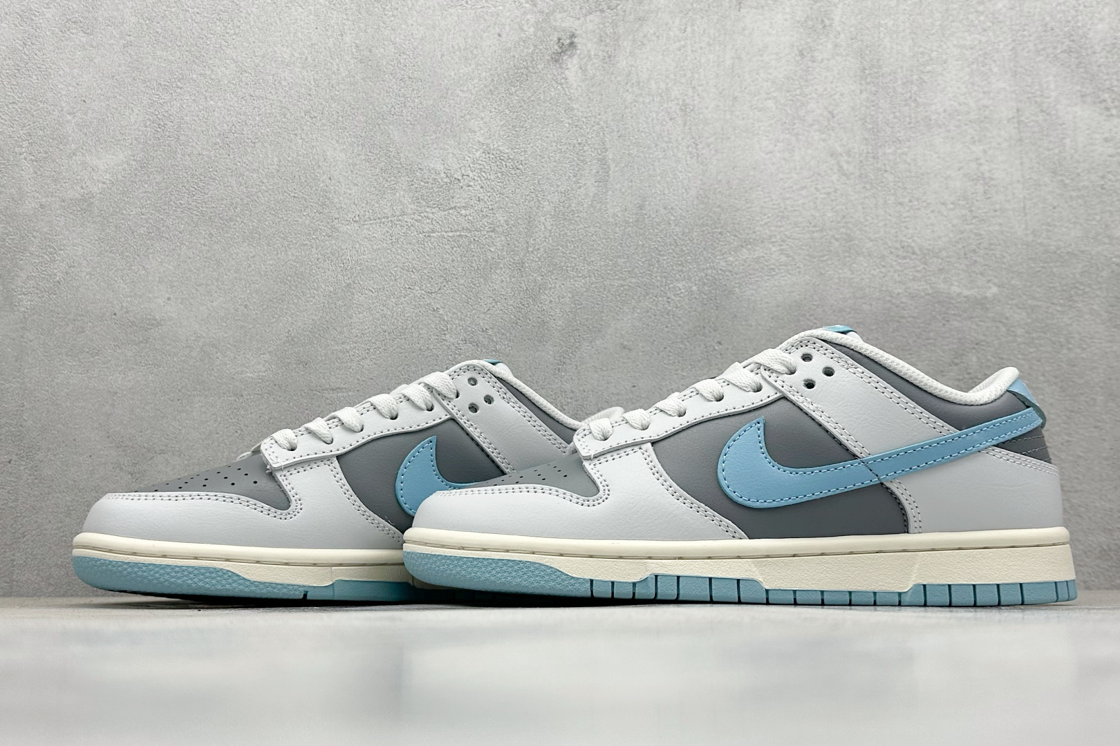 史诗级性价比 NIKE SB Dunk Low 灰蓝色 HF5441-001-莆田鞋,莆田鞋货源,高仿鞋,高仿鞋货源,安福档口,莆田高仿鞋,莆田鞋批发,高仿鞋批发,莆田高仿运动鞋,高仿运动鞋,莆田运动鞋 史诗级性价比 NIKE SB Dunk Low 灰蓝色 HF5441-001