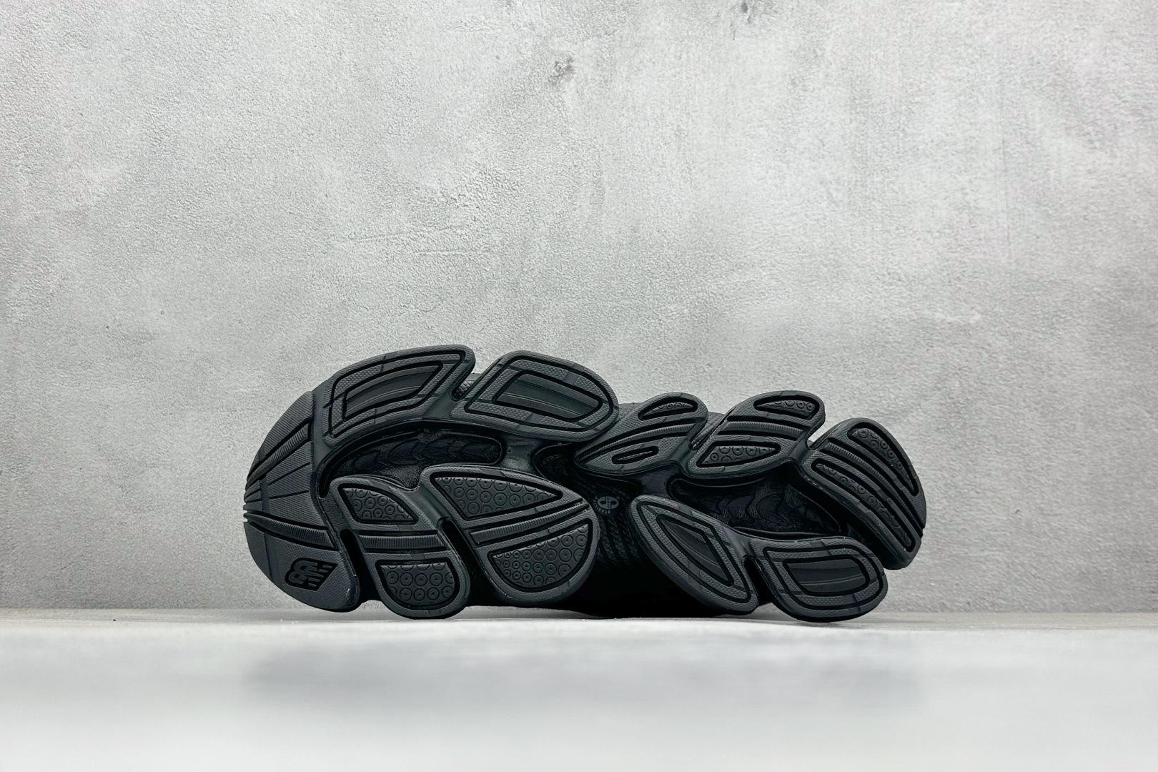 New Balance 新百伦 NB2000 网面休闲鞋 U2000BD 码 ：36 37 37.5 38 38.5 39.5 40 40.5 41 42 42.5 43 44 44.5 45 编码：33