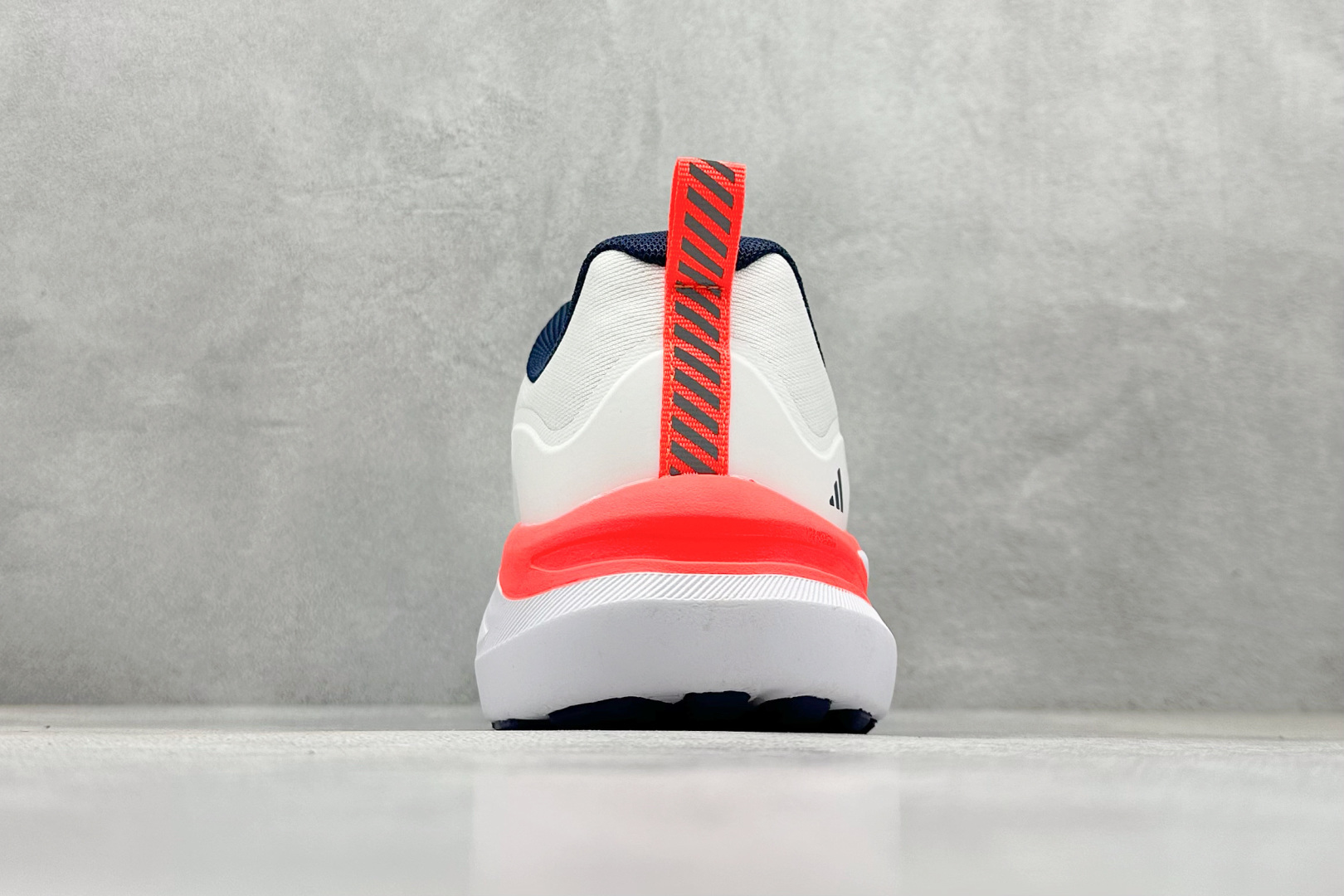 AD Supernova Rise 阿迪全新休闲轻跑鞋 D68966