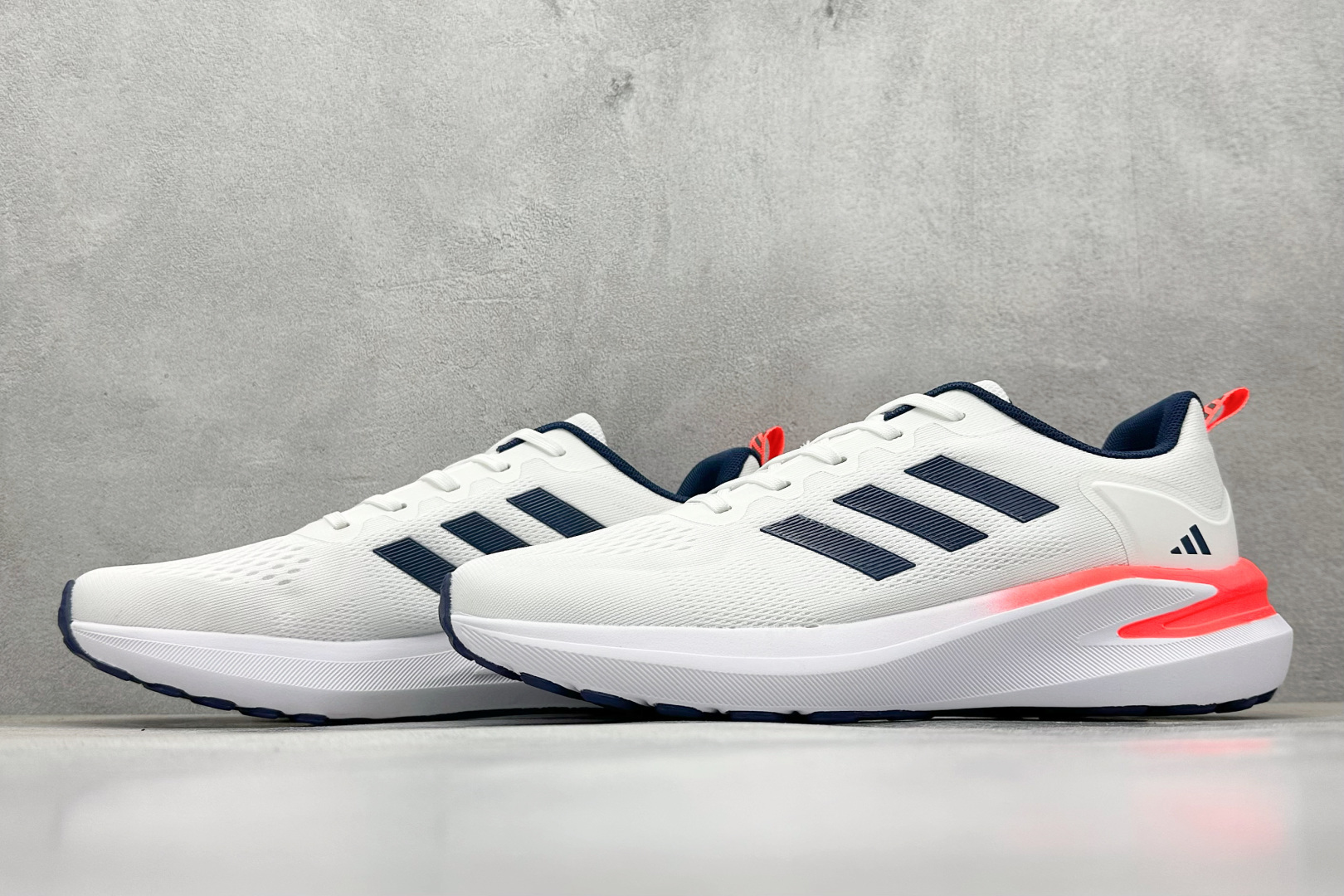 AD Supernova Rise 阿迪全新休闲轻跑鞋 D68966