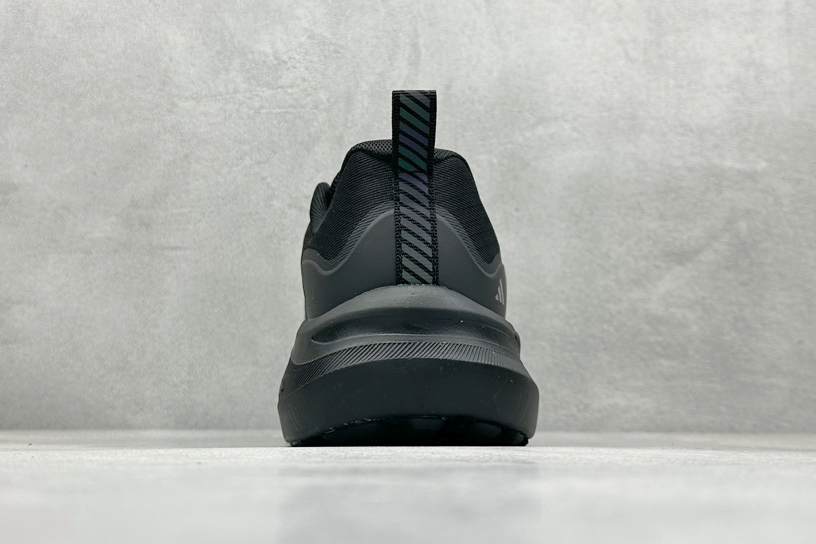 AD Supernova Rise 阿迪全新休闲轻跑鞋 D68962