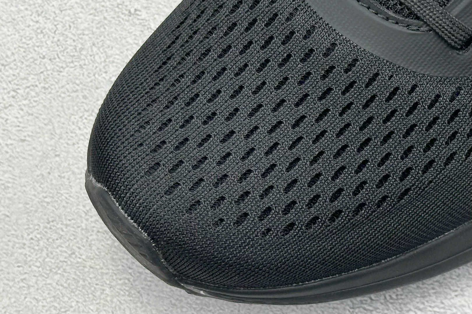 AD Supernova Rise 阿迪全新休闲轻跑鞋 D68962