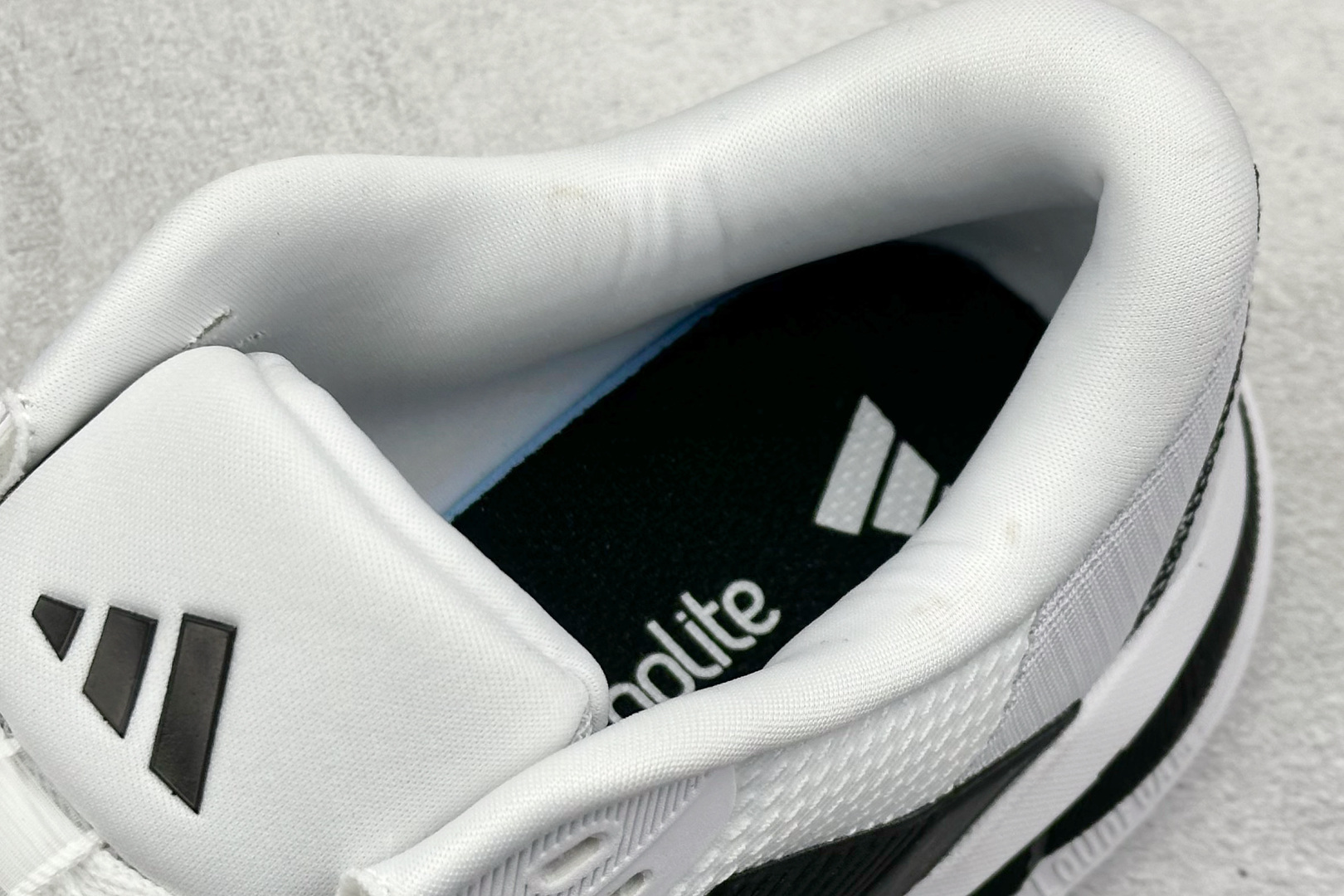 AD GALAXY 7 M 舒适柔软防滑耐磨 低帮跑步鞋 ID8858