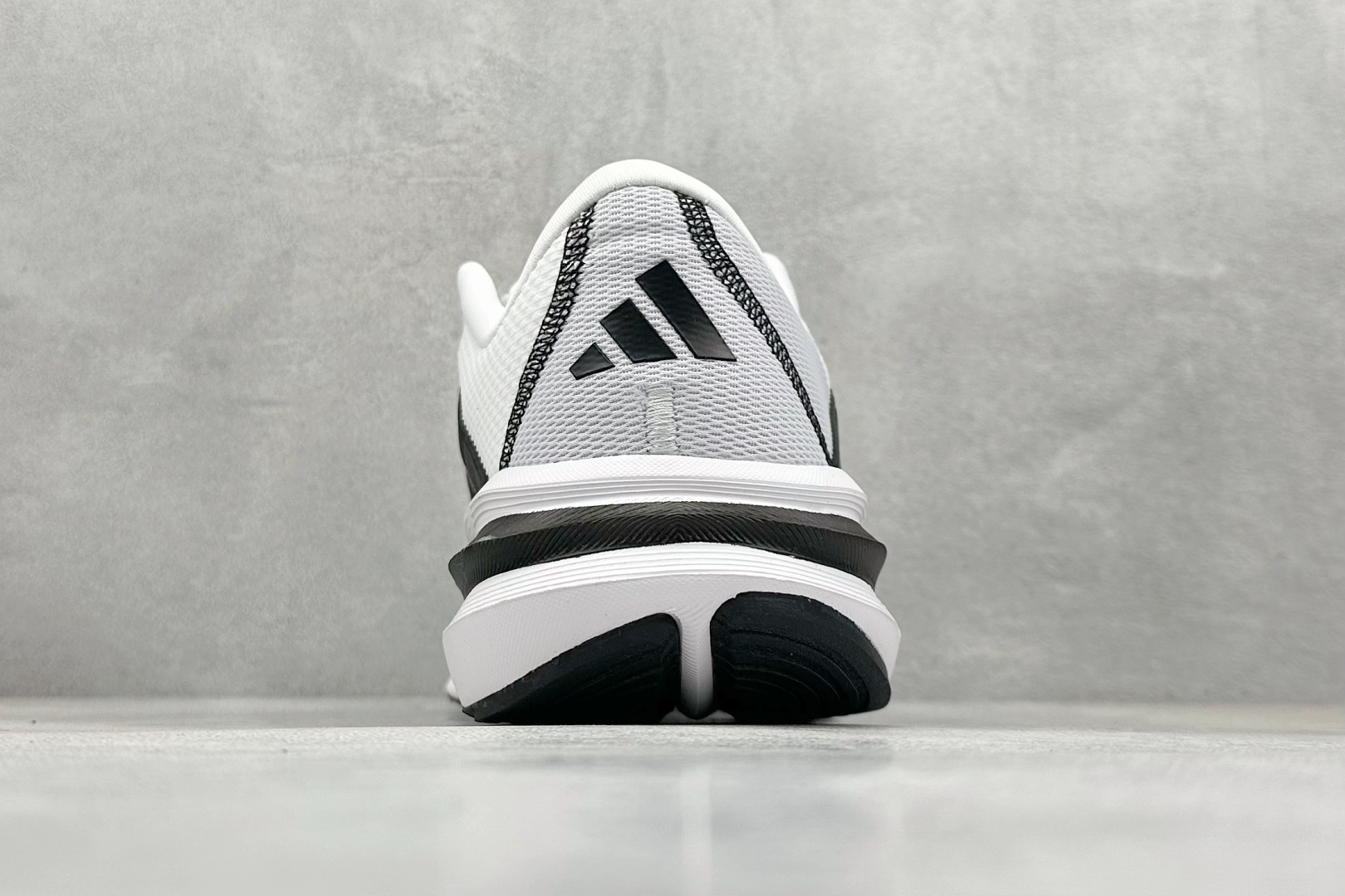 AD GALAXY 7 M 舒适柔软防滑耐磨 低帮跑步鞋 ID8858