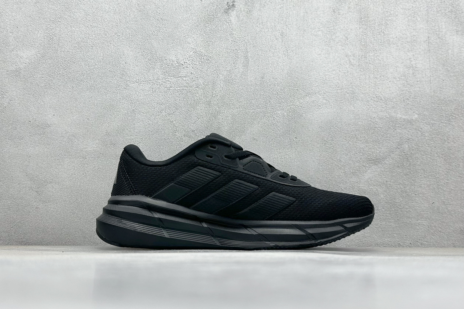 AD GALAXY 7 M 舒适柔软防滑耐磨 低帮跑步鞋 ID8757