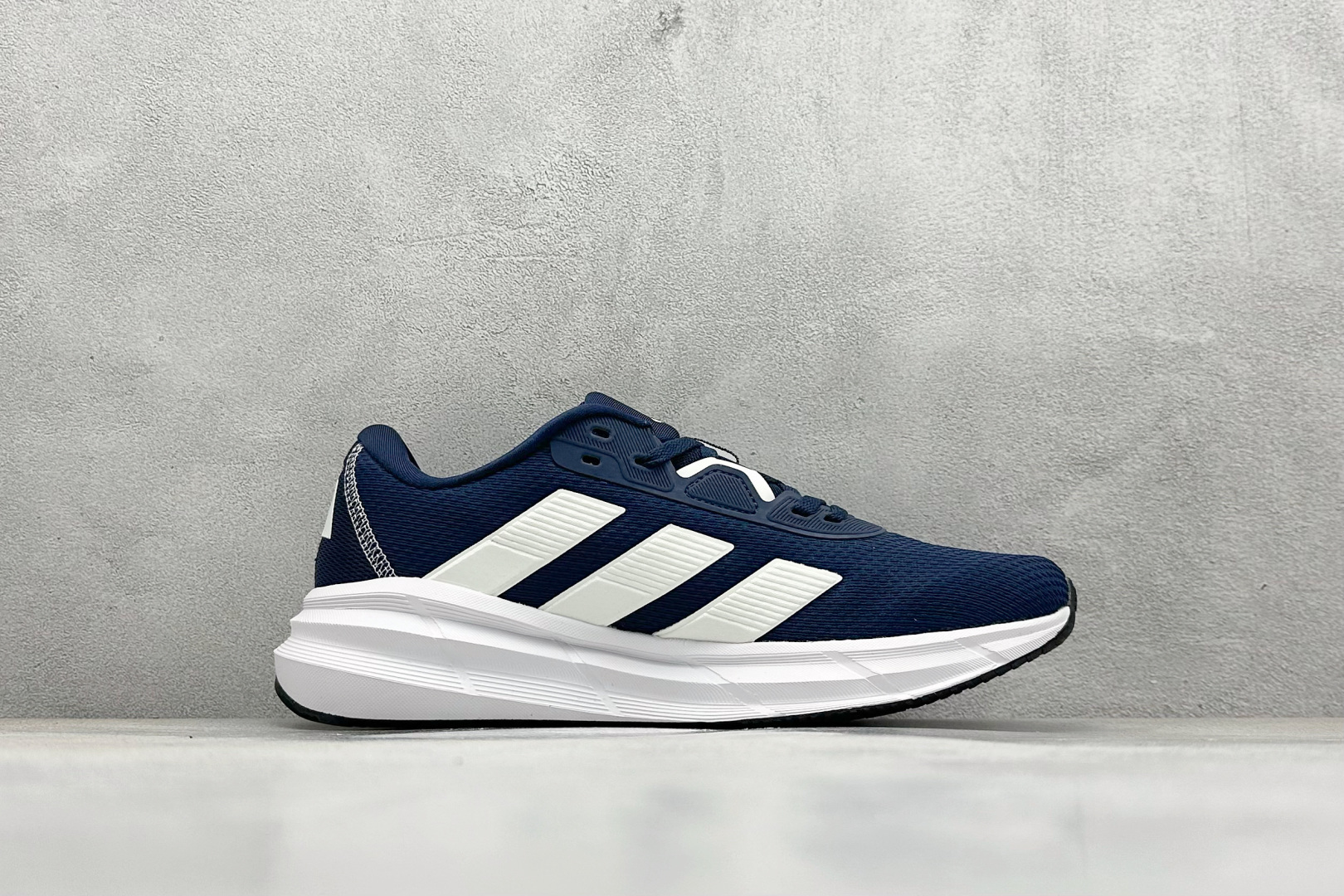 AD GALAXY 7 M 舒适柔软防滑耐磨 低帮跑步鞋 ID8773