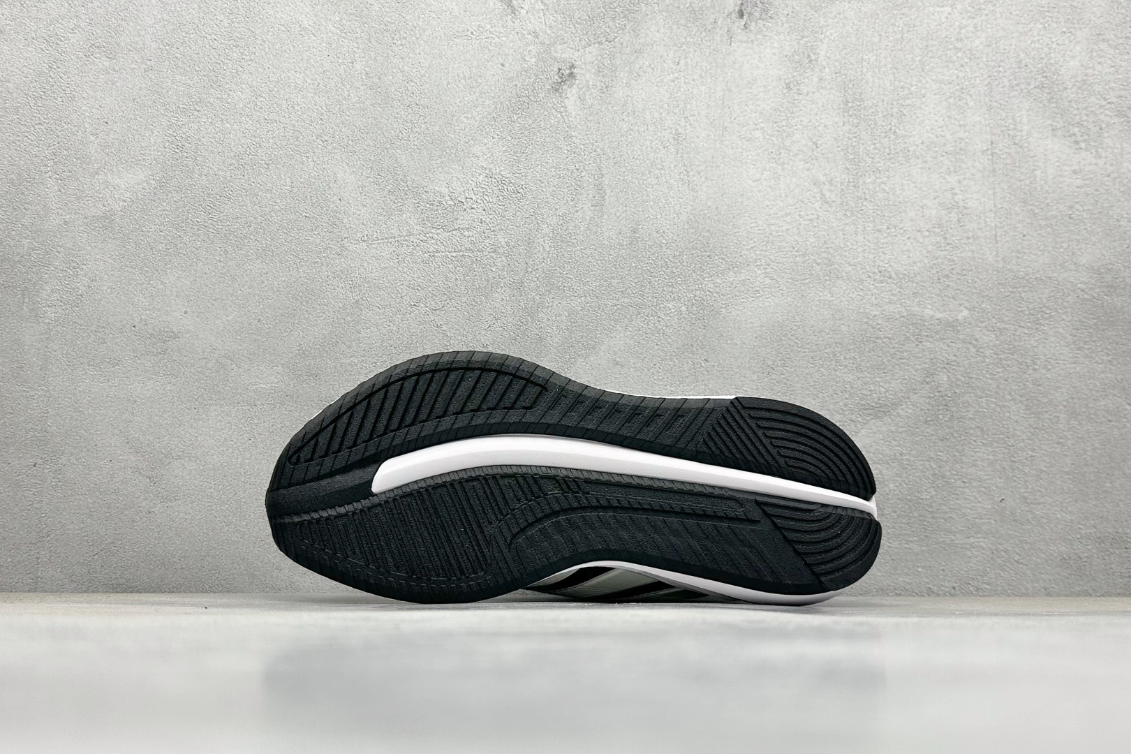 AD GALAXY 7 M 舒适柔软防滑耐磨 低帮跑步鞋 ID8773