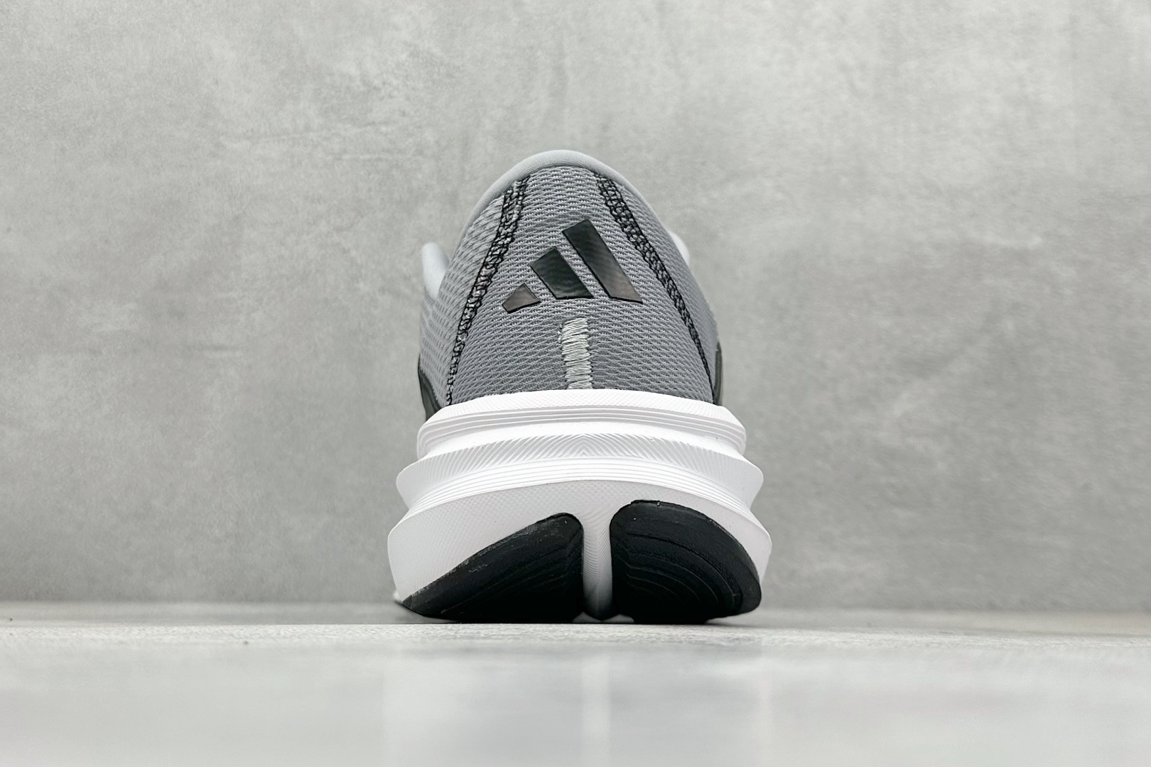 AD GALAXY 7 M 舒适柔软防滑耐磨 低帮跑步鞋 ID8754