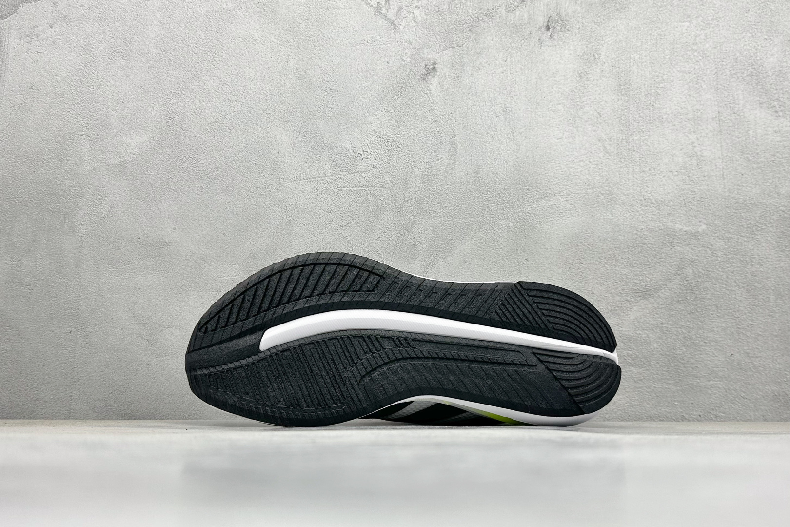 AD GALAXY 7 M 舒适柔软防滑耐磨 低帮跑步鞋 ID8759-莆田鞋,莆田鞋货源,高仿鞋,高仿鞋货源,安福档口,莆田高仿鞋,莆田鞋批发,高仿鞋批发,莆田高仿运动鞋,高仿运动鞋,莆田运动鞋 AD GALAXY 7 M 舒适柔软防滑耐磨 低帮跑步鞋 ID8759