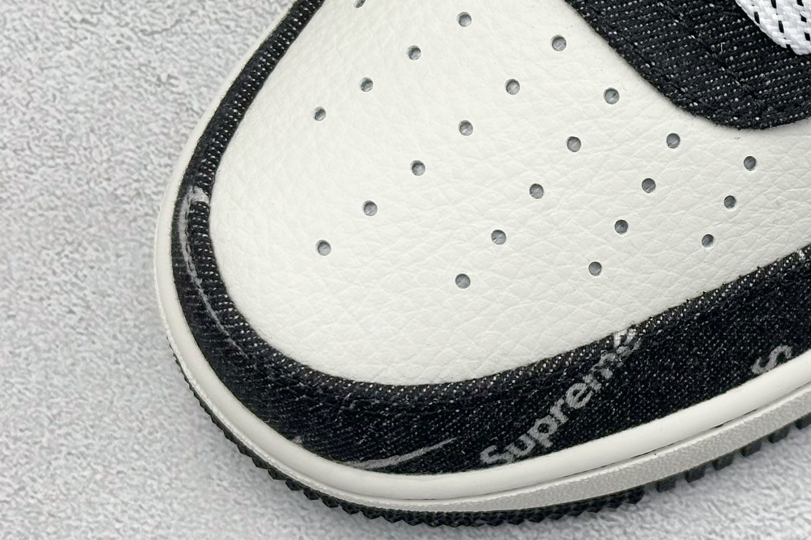 SC版Nike Air Force 1'07 Low Sup联名 黑牛仔小白勾 空军一号低帮休闲板鞋 LW9279-010