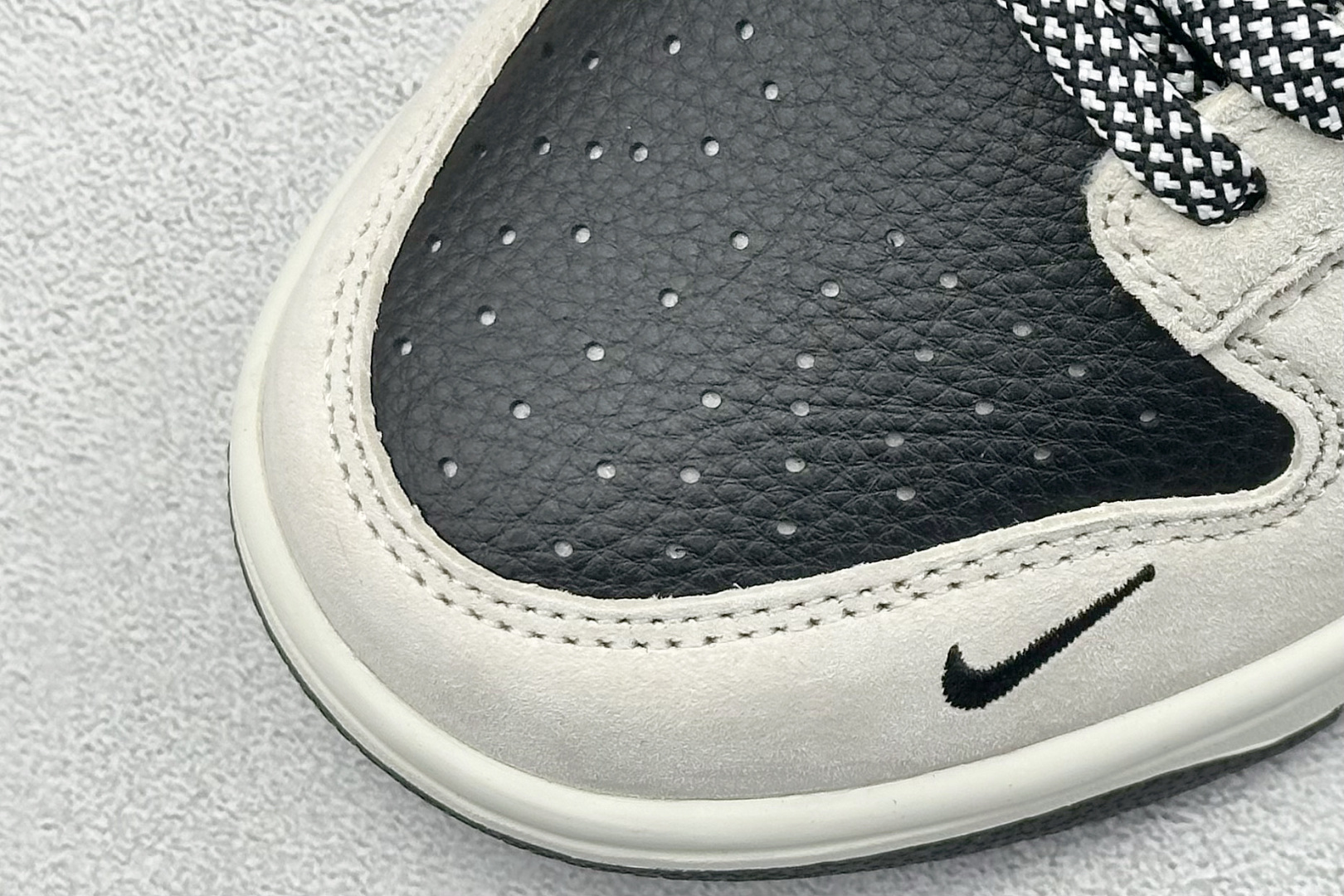 XC版Nk SB Dunk Low 闪电联名 雏菊白勾 周年高端定制 低帮休闲板鞋 DJ2024-073-莆田鞋,莆田鞋货源,高仿鞋,高仿鞋货源,安福档口,莆田高仿鞋,莆田鞋批发,高仿鞋批发,莆田高仿运动鞋,高仿运动鞋,莆田运动鞋 XC版Nk SB Dunk Low 闪电联名 雏菊白勾 周年高端定制 低帮休闲板鞋 DJ2024-073