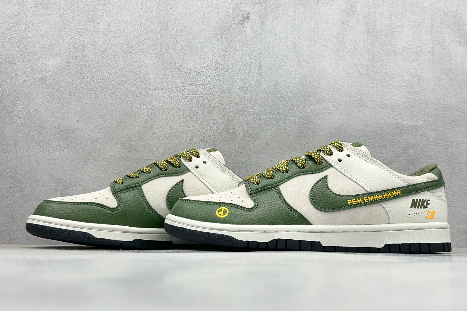 XC版Nk SB Dunk Low 小雏菊系列 猪八绿勾 周年高端定制 低帮休闲板鞋 DJ2024-072