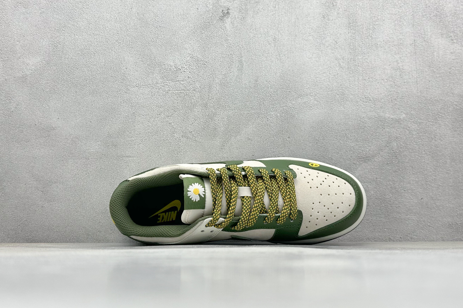 XC版Nk SB Dunk Low 小雏菊系列 猪八绿勾 周年高端定制 低帮休闲板鞋 DJ2024-072