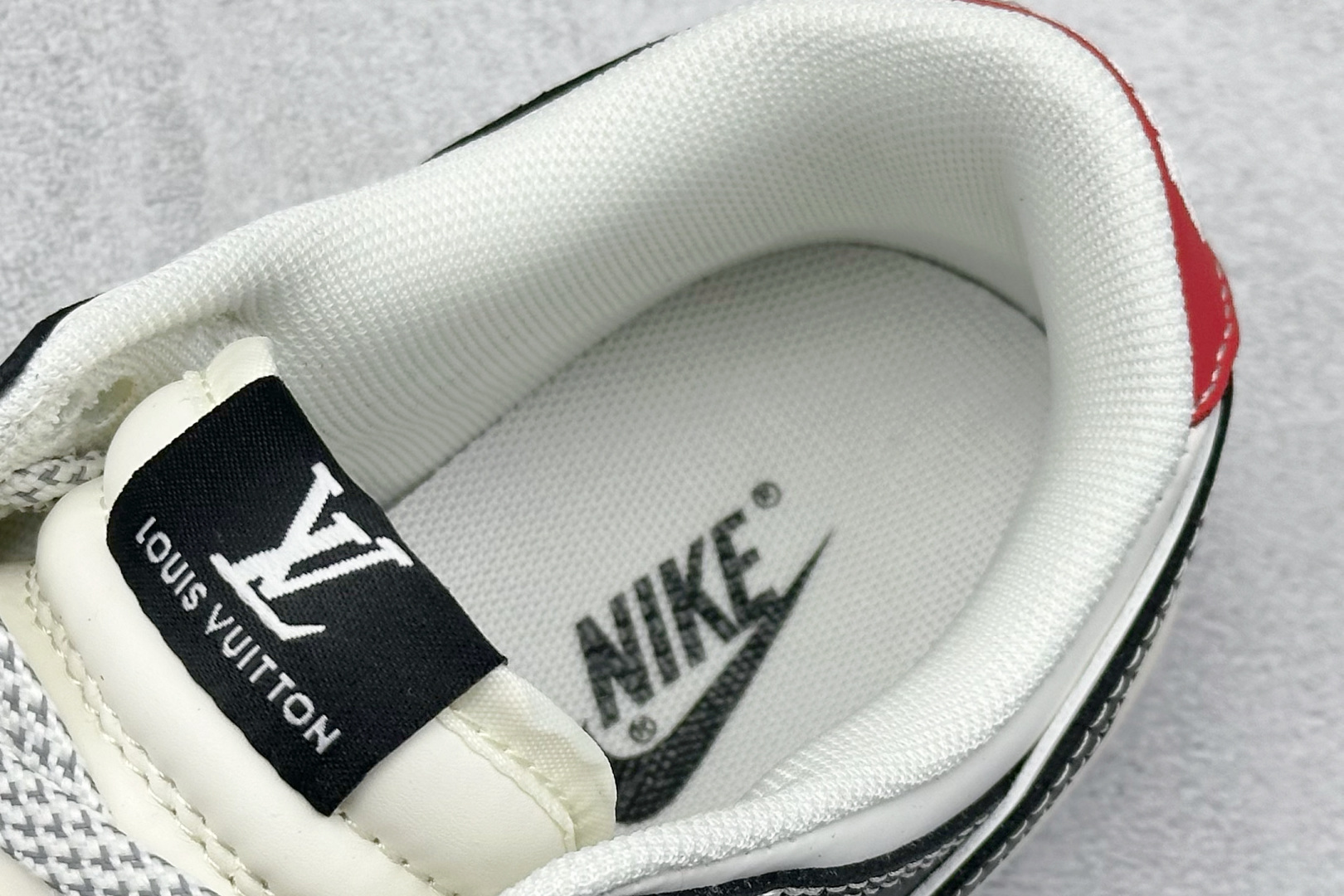 XC版Nike SB Dunk Low 联名 LV双勾红尾 周年高端定制 低帮休闲板鞋 YX5066-358