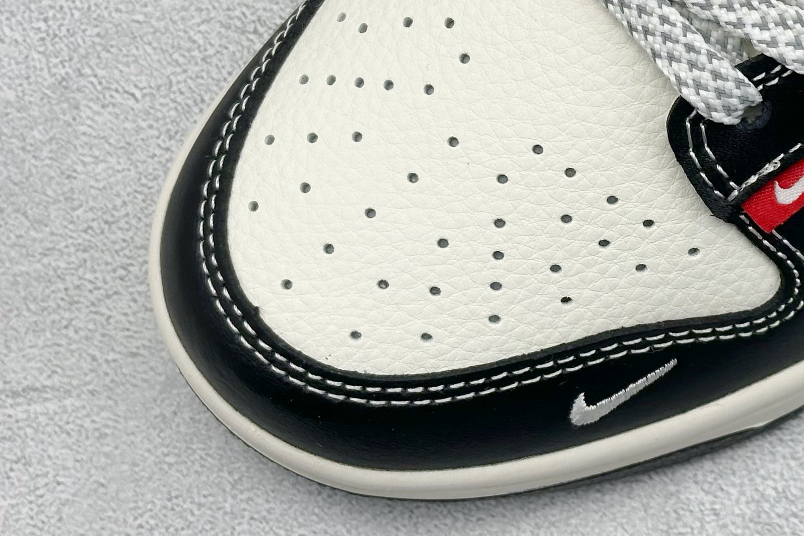 XC版Nike SB Dunk Low 联名 LV双勾红尾 周年高端定制 低帮休闲板鞋 YX5066-358