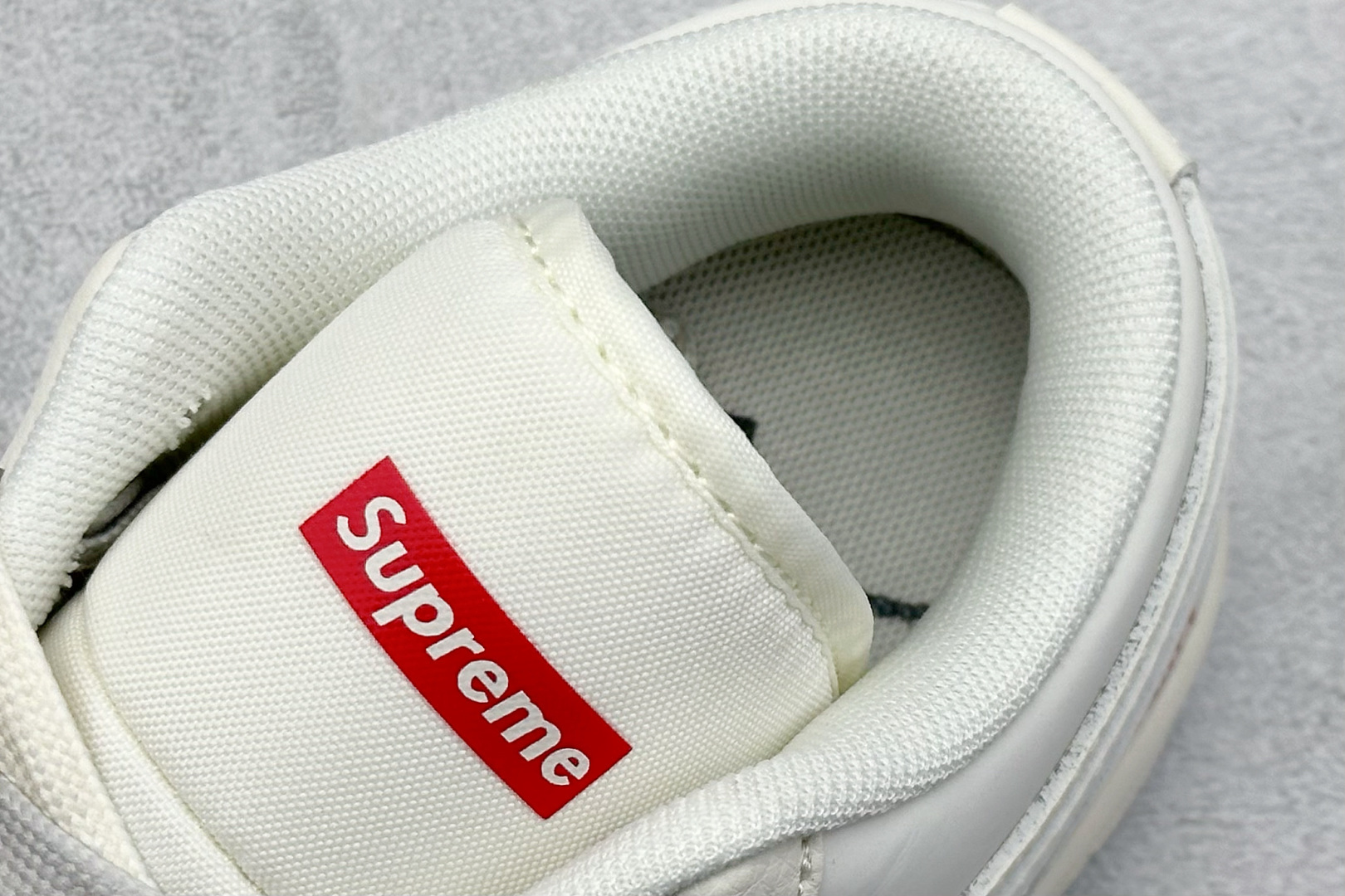 XC版Air Jordan 1 Low AJ1 乔1 Supreme联名 米灰双色 高端定制 低帮复古篮球鞋 XX3168-175