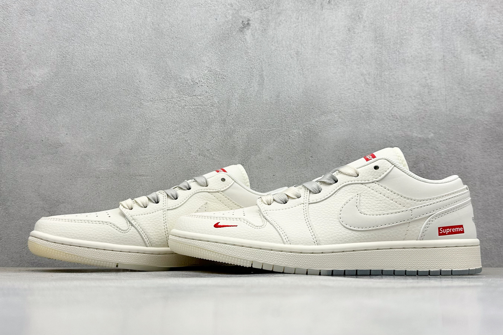 XC版Air Jordan 1 Low AJ1 乔1 Supreme联名 米灰双色 高端定制 低帮复古篮球鞋 XX3168-175