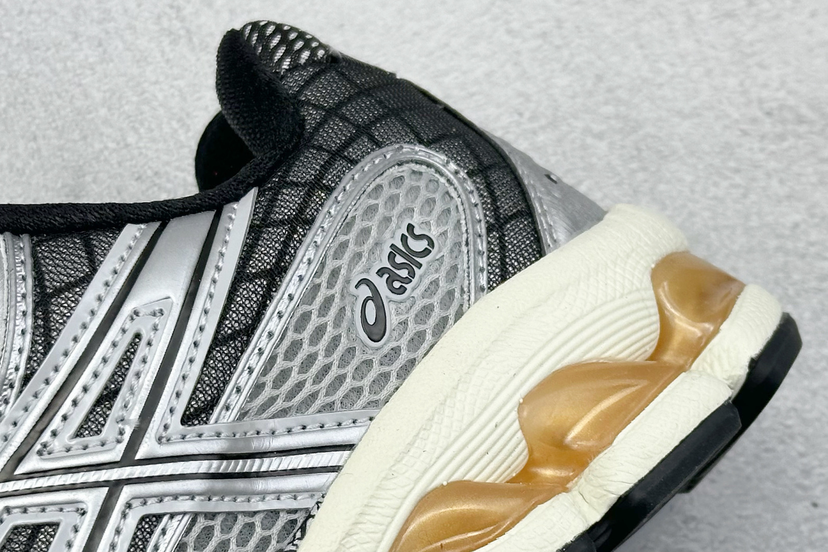 HY性价比Asics Gel-Nimbus 10.1 亚瑟士复古透气休闲鞋缓震耐磨跑步鞋 1203A543-020-莆田鞋,莆田鞋货源,高仿鞋,高仿鞋货源,安福档口,莆田高仿鞋,莆田鞋批发,高仿鞋批发,莆田高仿运动鞋,高仿运动鞋,莆田运动鞋 HY性价比Asics Gel-Nimbus 10.1 亚瑟士复古透气休闲鞋缓震耐磨跑步鞋 1203A543-020