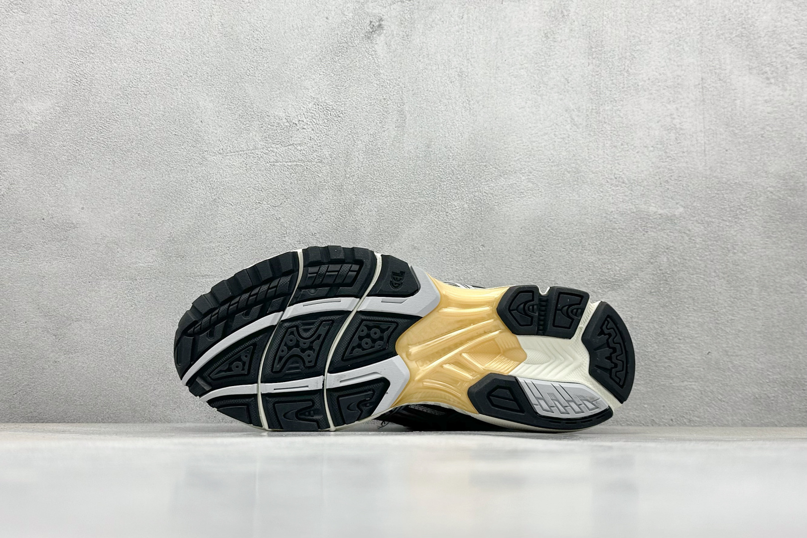 HY性价比Asics Gel-Nimbus 10.1 亚瑟士复古透气休闲鞋缓震耐磨跑步鞋 1203A543-020-莆田鞋,莆田鞋货源,高仿鞋,高仿鞋货源,安福档口,莆田高仿鞋,莆田鞋批发,高仿鞋批发,莆田高仿运动鞋,高仿运动鞋,莆田运动鞋 HY性价比Asics Gel-Nimbus 10.1 亚瑟士复古透气休闲鞋缓震耐磨跑步鞋 1203A543-020