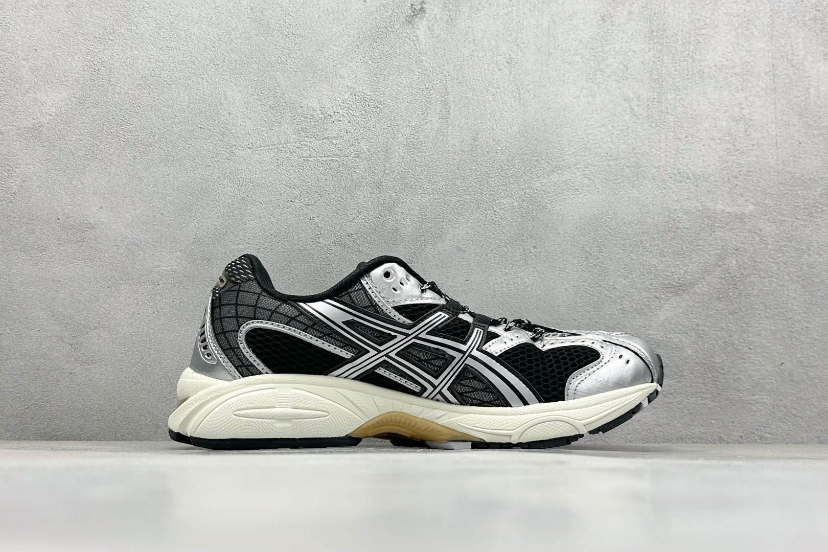 HY性价比Asics Gel-Nimbus 10.1 亚瑟士复古透气休闲鞋缓震耐磨跑步鞋 1203A543-020-莆田鞋,莆田鞋货源,高仿鞋,高仿鞋货源,安福档口,莆田高仿鞋,莆田鞋批发,高仿鞋批发,莆田高仿运动鞋,高仿运动鞋,莆田运动鞋 HY性价比Asics Gel-Nimbus 10.1 亚瑟士复古透气休闲鞋缓震耐磨跑步鞋 1203A543-020