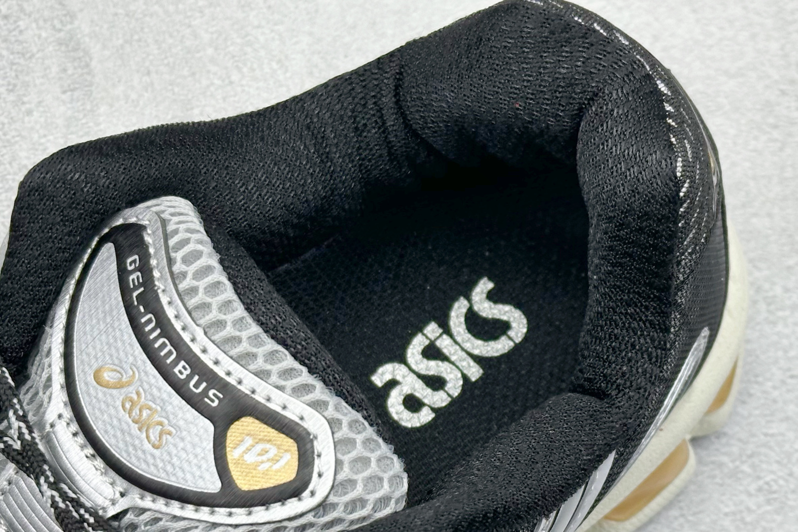 HY性价比Asics Gel-Nimbus 10.1 亚瑟士复古透气休闲鞋缓震耐磨跑步鞋 1203A543-020-莆田鞋,莆田鞋货源,高仿鞋,高仿鞋货源,安福档口,莆田高仿鞋,莆田鞋批发,高仿鞋批发,莆田高仿运动鞋,高仿运动鞋,莆田运动鞋 HY性价比Asics Gel-Nimbus 10.1 亚瑟士复古透气休闲鞋缓震耐磨跑步鞋 1203A543-020