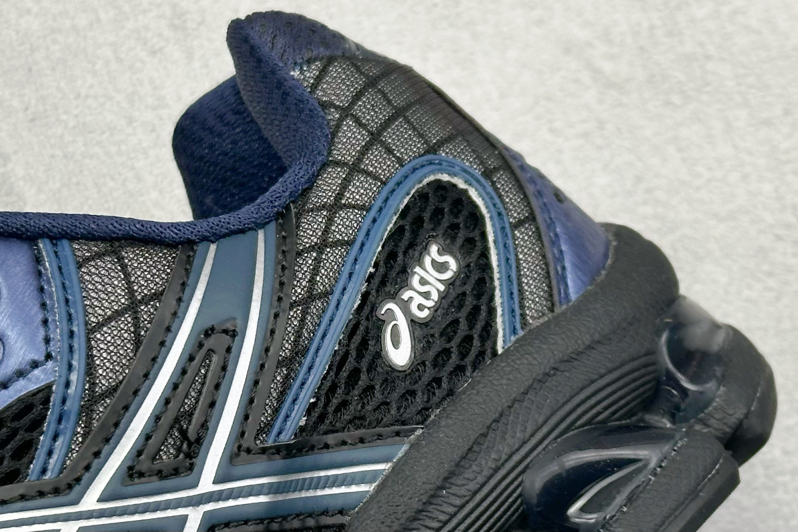 HY性价比Asics Gel-Nimbus 10.1 亚瑟士复古透气休闲鞋缓震耐磨跑步鞋 1203A543-002