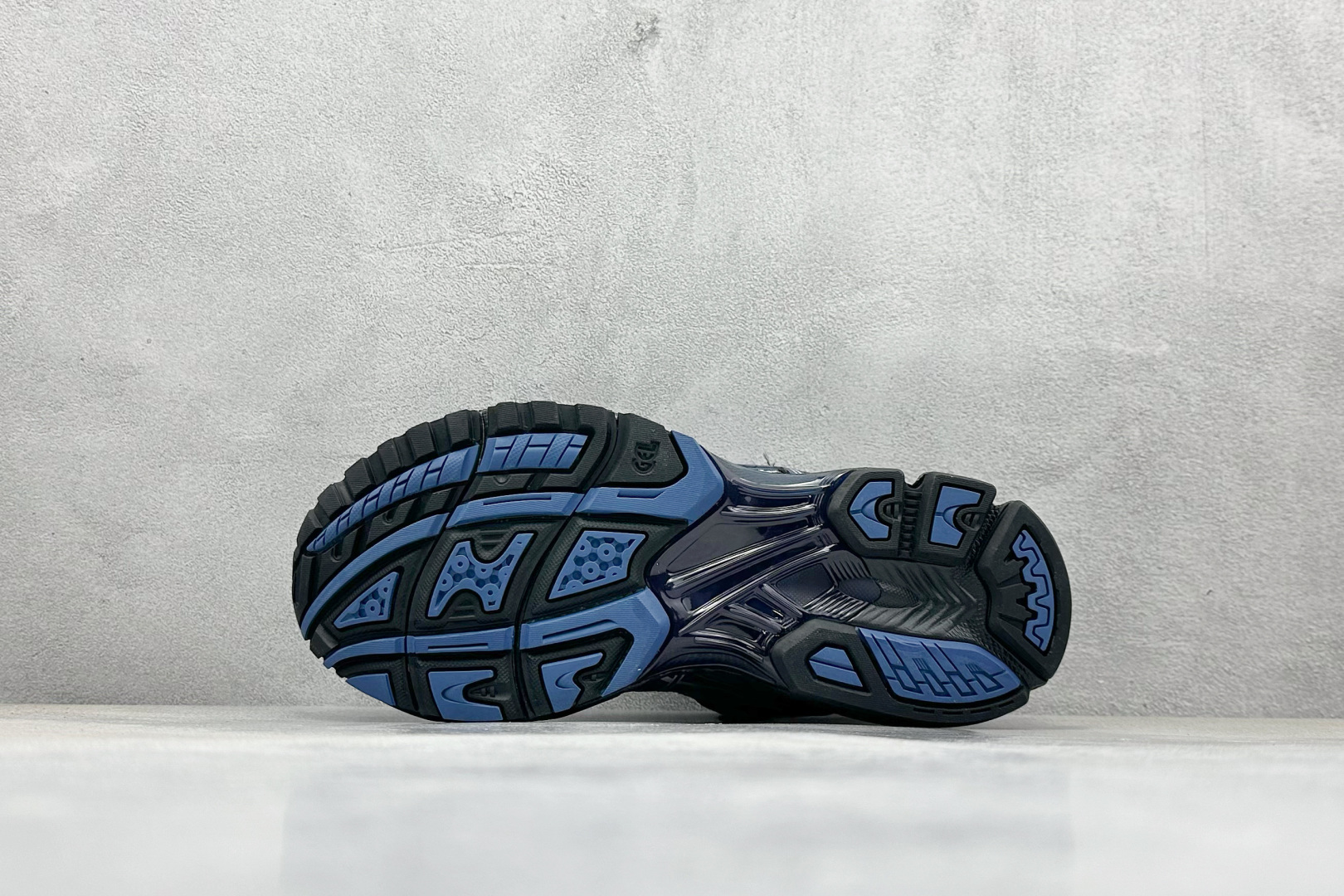 HY性价比Asics Gel-Nimbus 10.1 亚瑟士复古透气休闲鞋缓震耐磨跑步鞋 1203A543-002