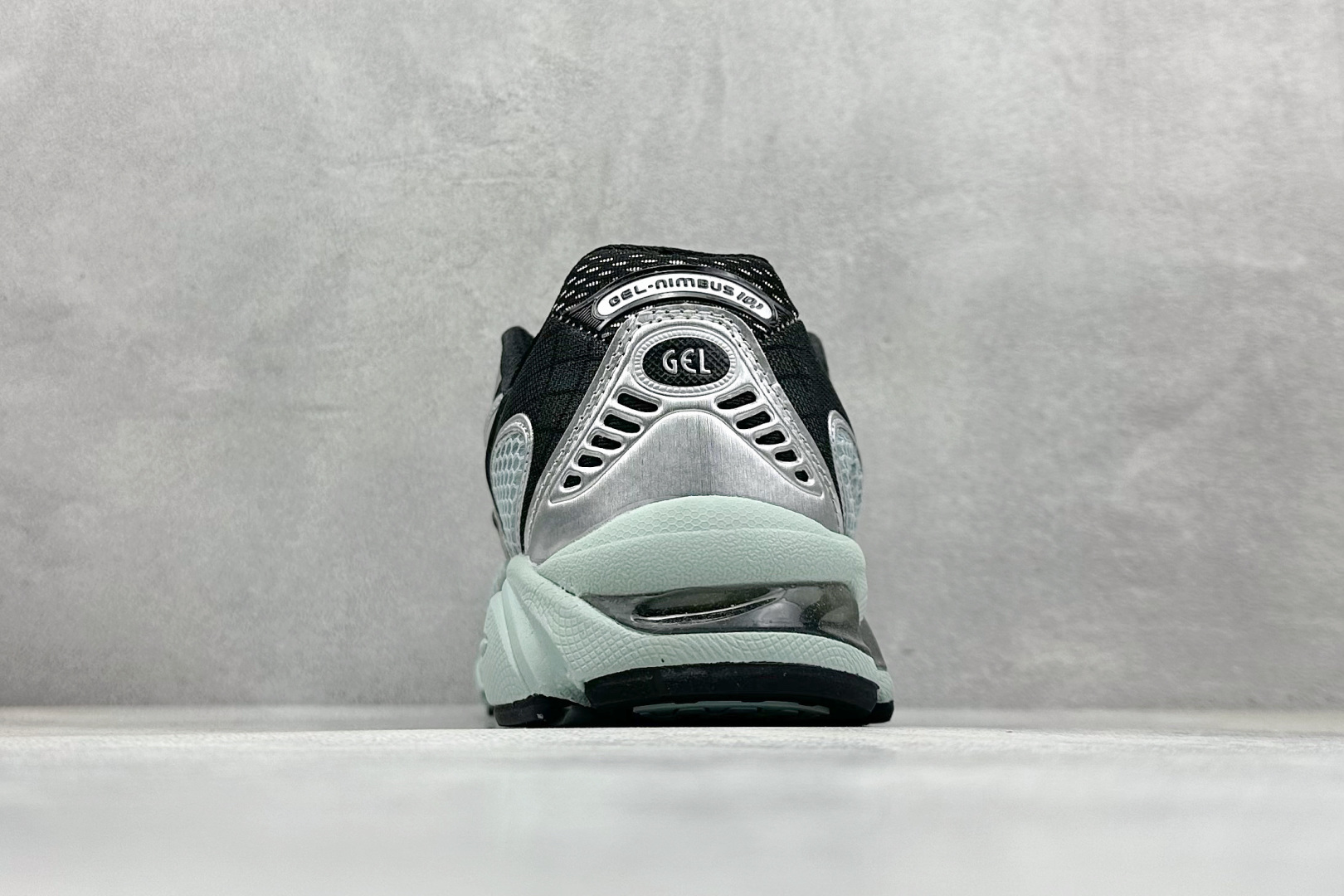 HY性价比Asics Gel-Nimbus 10.1 亚瑟士复古透气休闲鞋缓震耐磨跑步鞋 1203A543-101