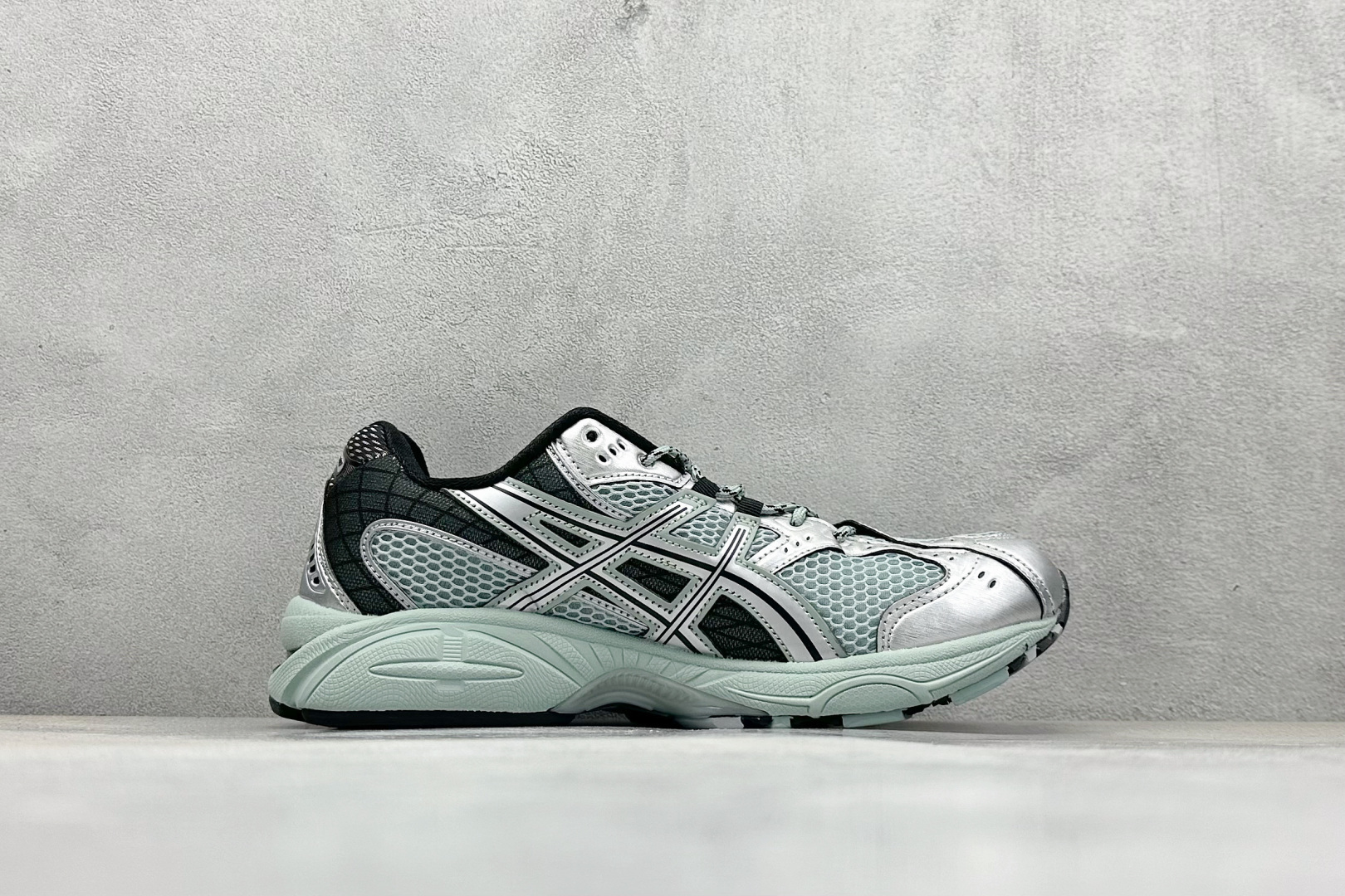 HY性价比Asics Gel-Nimbus 10.1 亚瑟士复古透气休闲鞋缓震耐磨跑步鞋 1203A543-101