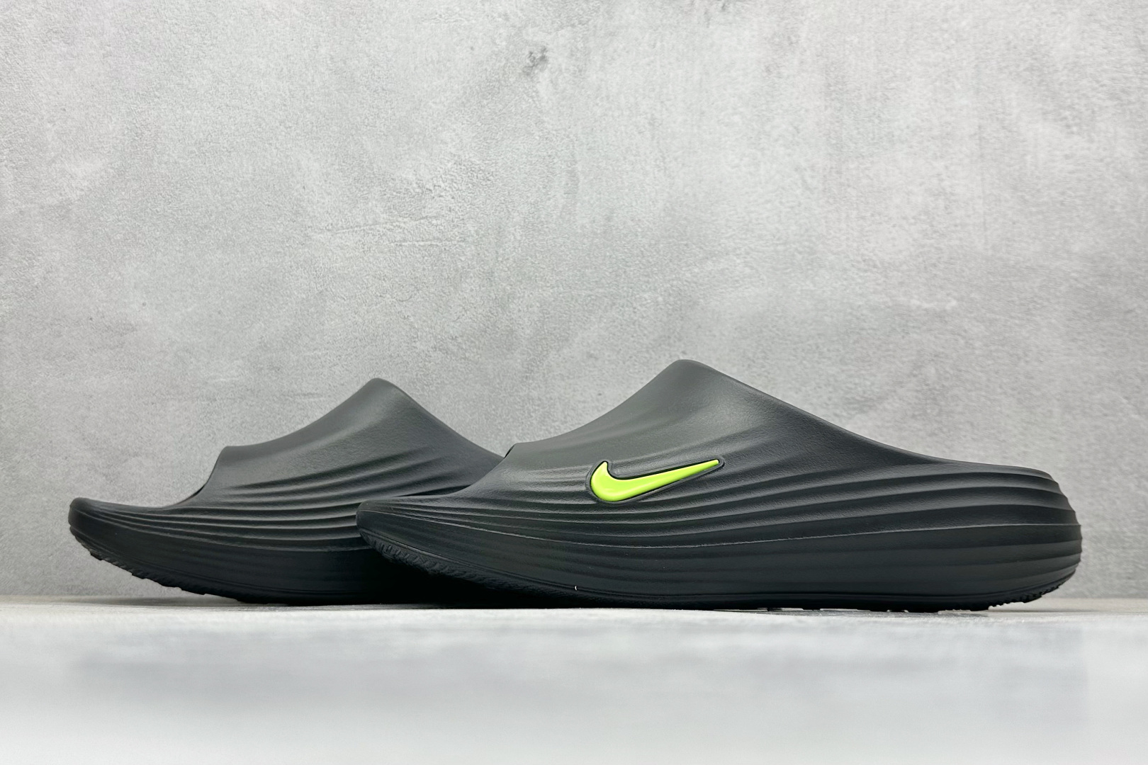 Nike ReactX Rejuven8 Slide 耐克夏日穿搭凉鞋 HV4479-003