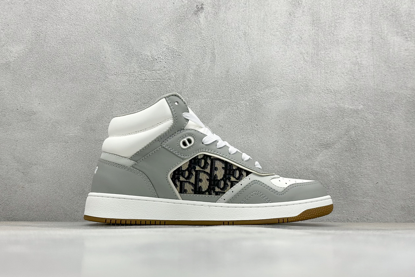 DIOR 迪奥 B27低帮 经典奢侈品休闲运动板鞋-莆田鞋,莆田鞋货源,高仿鞋,高仿鞋货源,安福档口,莆田高仿鞋,莆田鞋批发,高仿鞋批发,莆田高仿运动鞋,高仿运动鞋,莆田运动鞋 DIOR 迪奥 B27低帮 经典奢侈品休闲运动板鞋