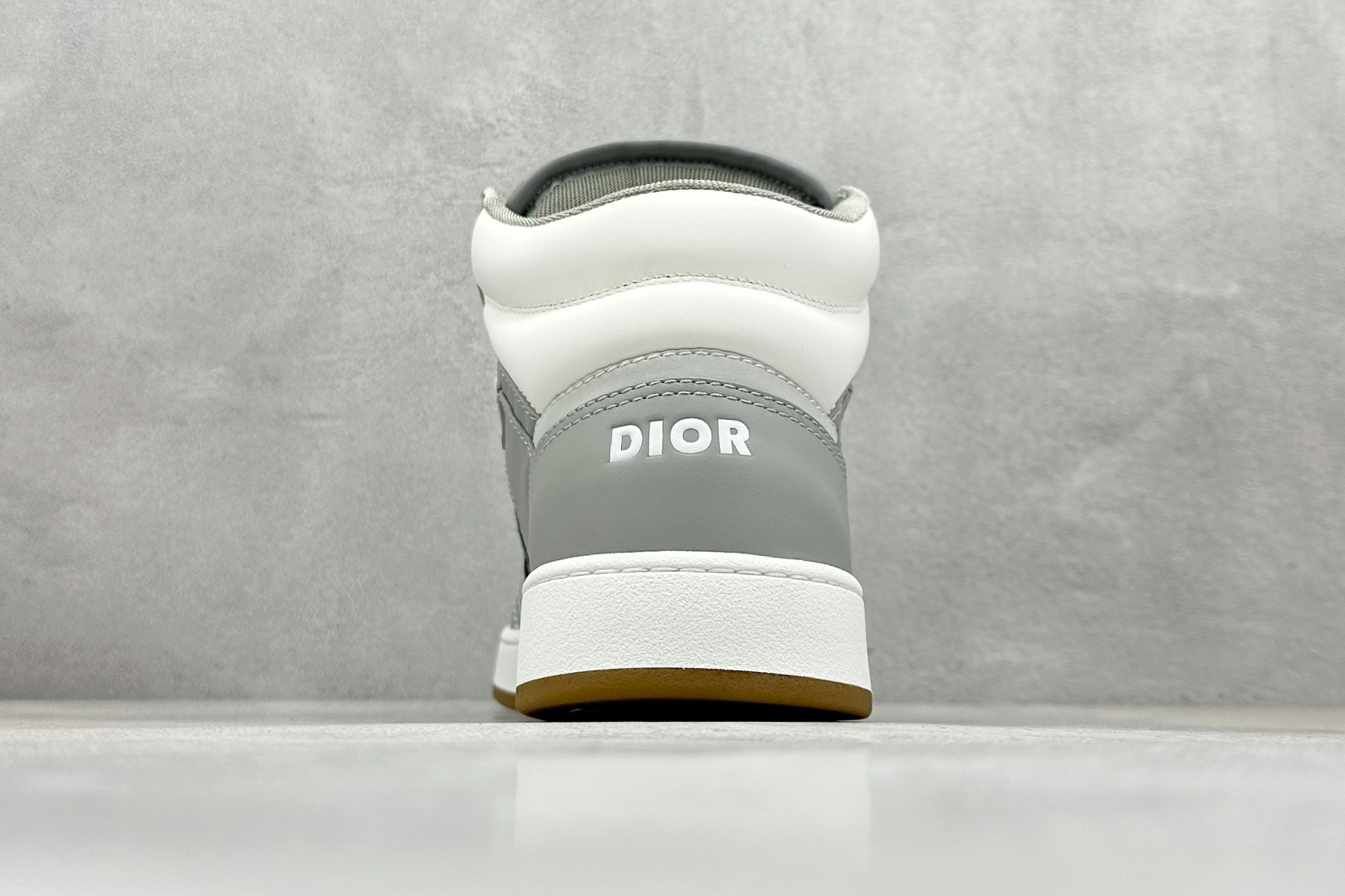 DIOR 迪奥 B27低帮 经典奢侈品休闲运动板鞋-莆田鞋,莆田鞋货源,高仿鞋,高仿鞋货源,安福档口,莆田高仿鞋,莆田鞋批发,高仿鞋批发,莆田高仿运动鞋,高仿运动鞋,莆田运动鞋 DIOR 迪奥 B27低帮 经典奢侈品休闲运动板鞋