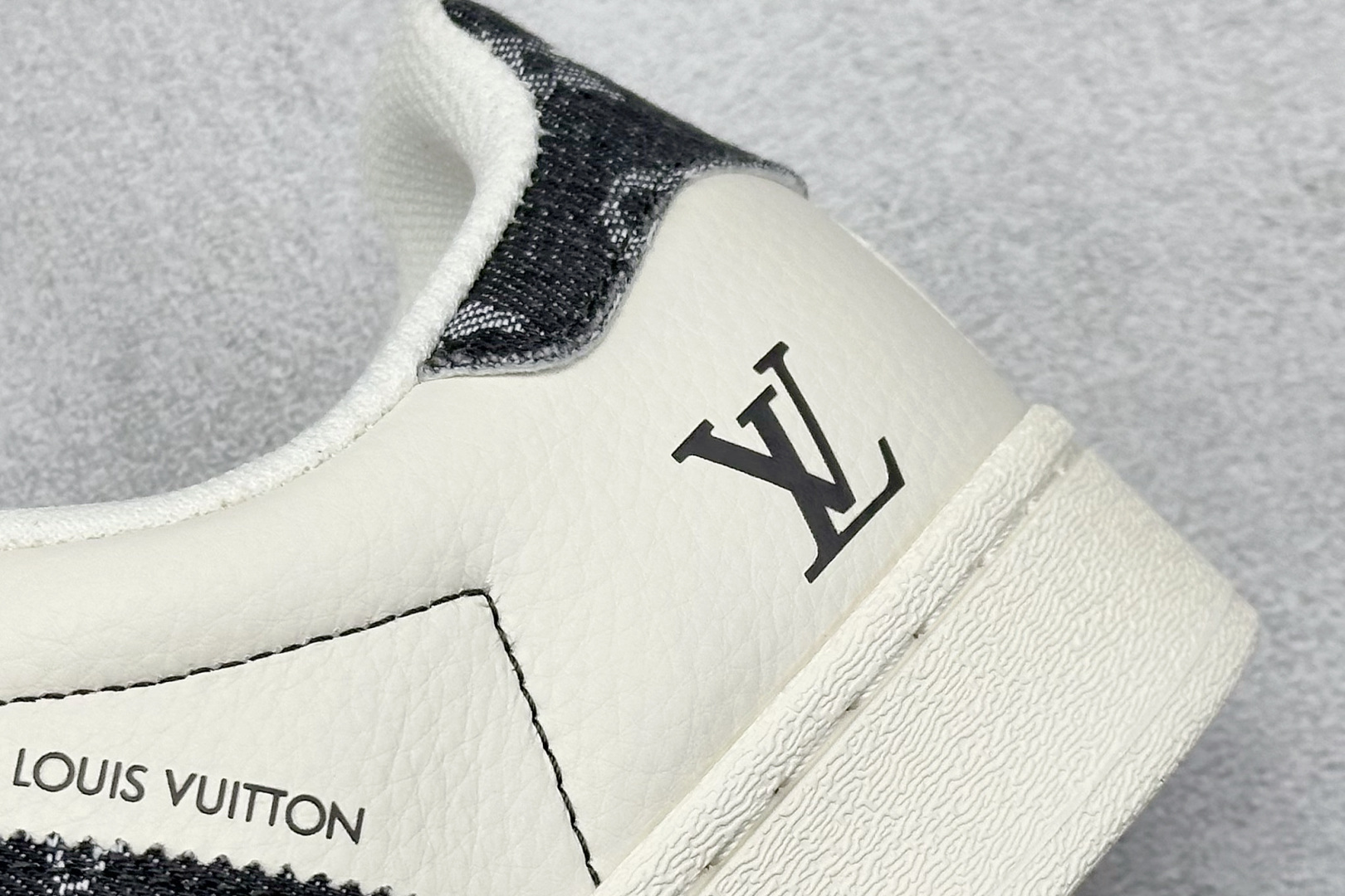 AD Originals Superstar x Louis Vuitton 白黑 XS0016-莆田鞋,莆田鞋货源,高仿鞋,高仿鞋货源,安福档口,莆田高仿鞋,莆田鞋批发,高仿鞋批发,莆田高仿运动鞋,高仿运动鞋,莆田运动鞋 AD Originals Superstar x Louis Vuitton 白黑 XS0016