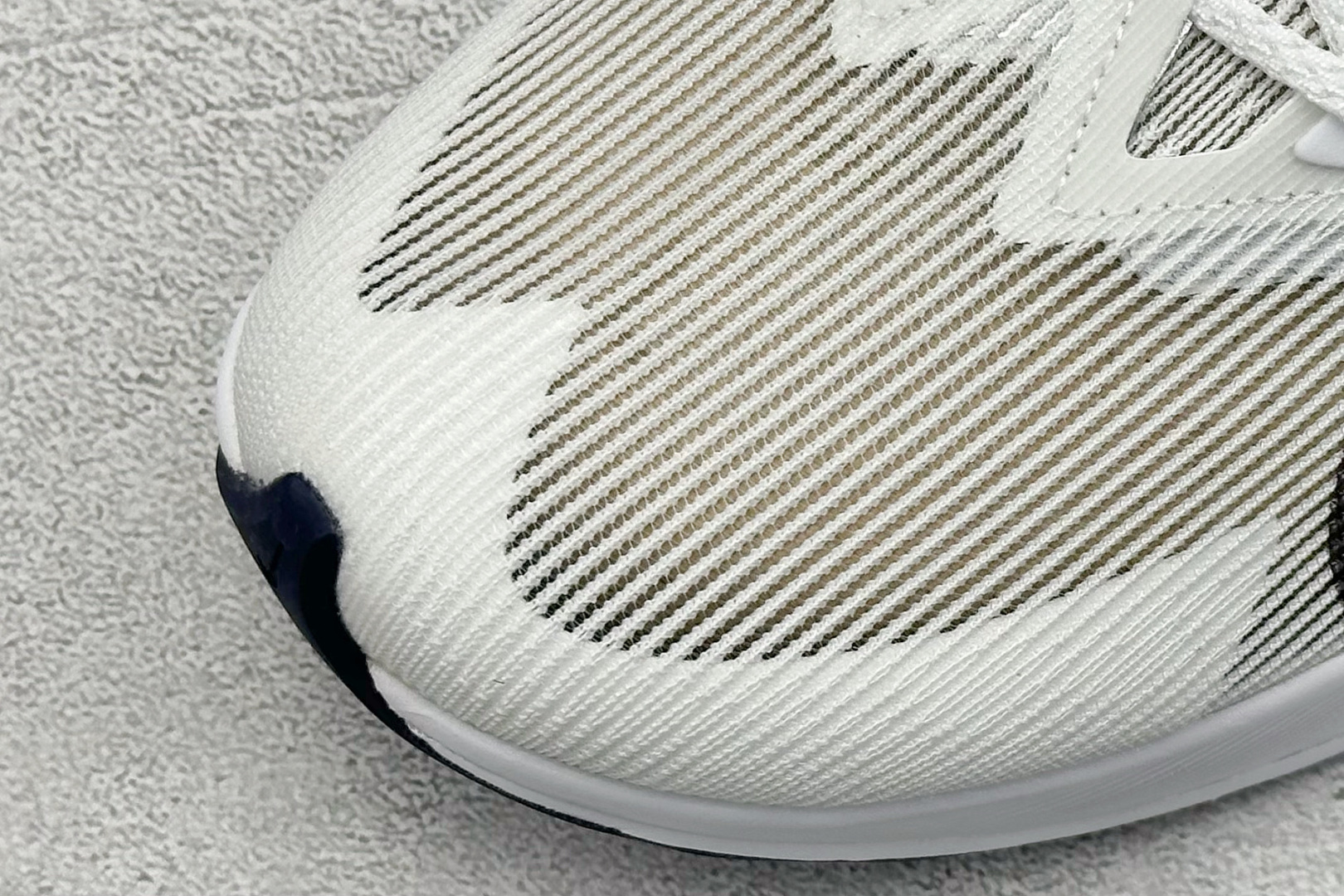 纯原Nike ZoomX Vaporfly NEXT% 4 马拉松系列公路竞速超轻缓震跑步鞋 HF6414-100-莆田鞋,莆田鞋货源,高仿鞋,高仿鞋货源,安福档口,莆田高仿鞋,莆田鞋批发,高仿鞋批发,莆田高仿运动鞋,高仿运动鞋,莆田运动鞋 纯原Nike ZoomX Vaporfly NEXT% 4 马拉松系列公路竞速超轻缓震跑步鞋 HF6414-100