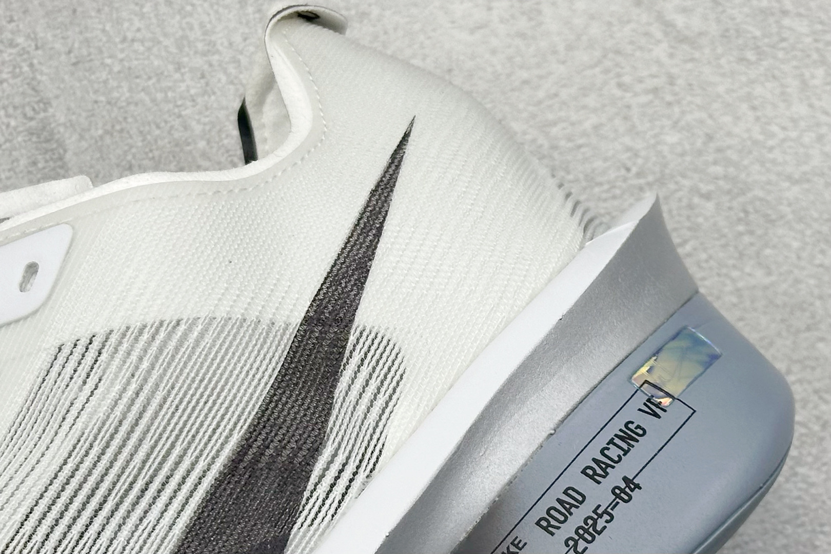 纯原Nike ZoomX Vaporfly NEXT% 4 马拉松系列公路竞速超轻缓震跑步鞋 HF6414-100-莆田鞋,莆田鞋货源,高仿鞋,高仿鞋货源,安福档口,莆田高仿鞋,莆田鞋批发,高仿鞋批发,莆田高仿运动鞋,高仿运动鞋,莆田运动鞋 纯原Nike ZoomX Vaporfly NEXT% 4 马拉松系列公路竞速超轻缓震跑步鞋 HF6414-100