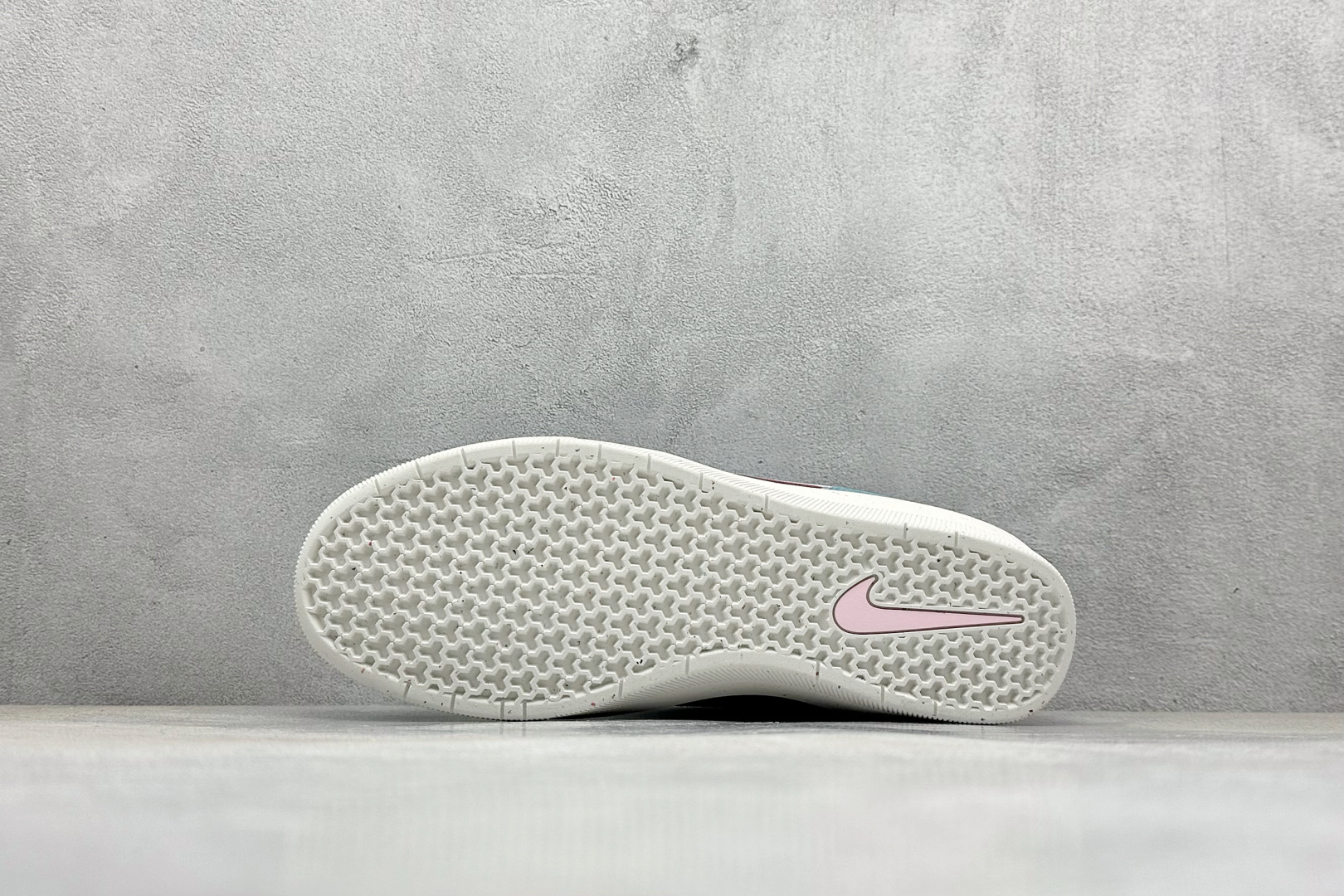 FS版 Nike SB Force 58 硫化杯底 传统篮球风格 Nike SB Force 58 男/女滑板鞋 DV5476-400