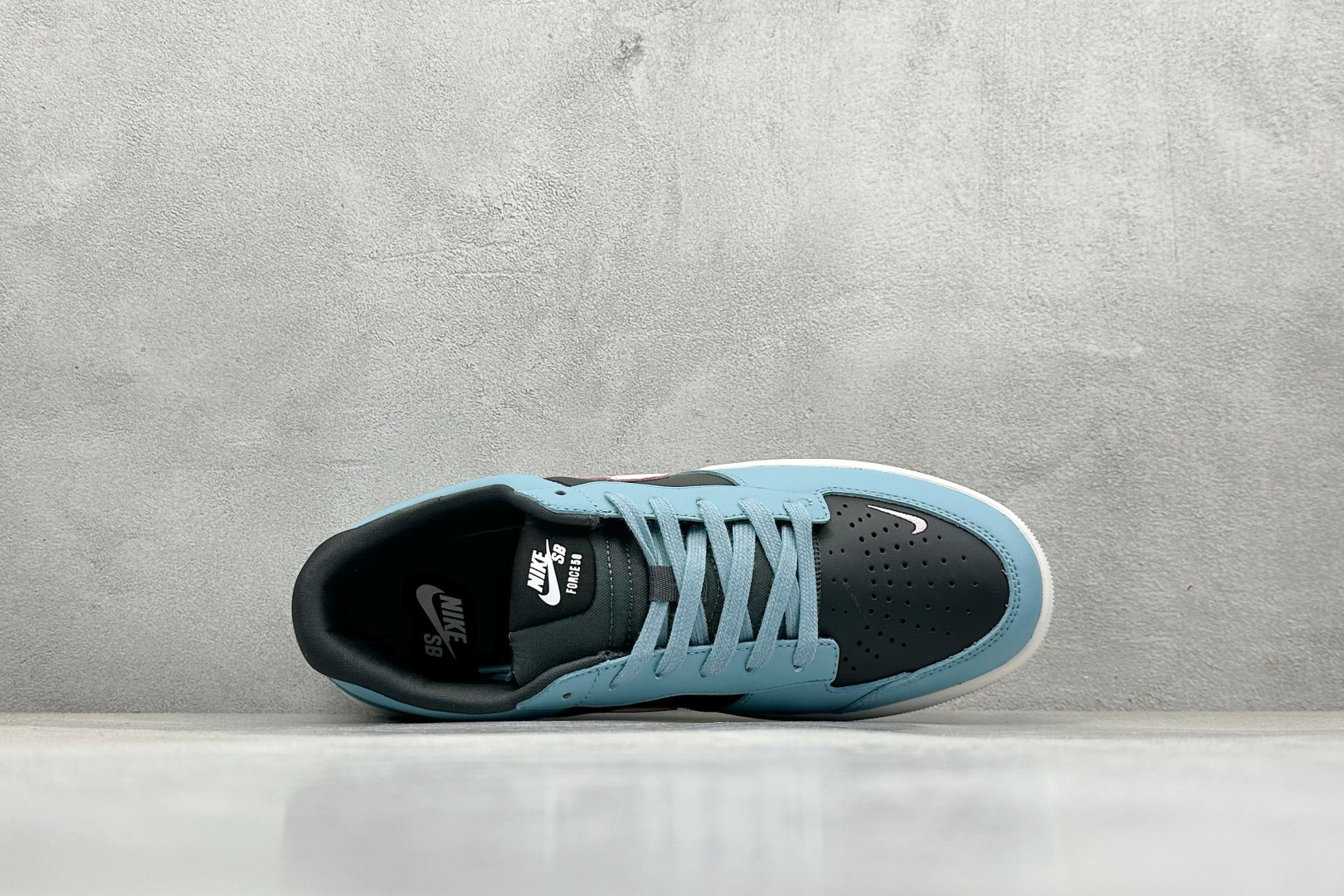 FS版 Nike SB Force 58 硫化杯底 传统篮球风格 Nike SB Force 58 男/女滑板鞋 DV5476-400