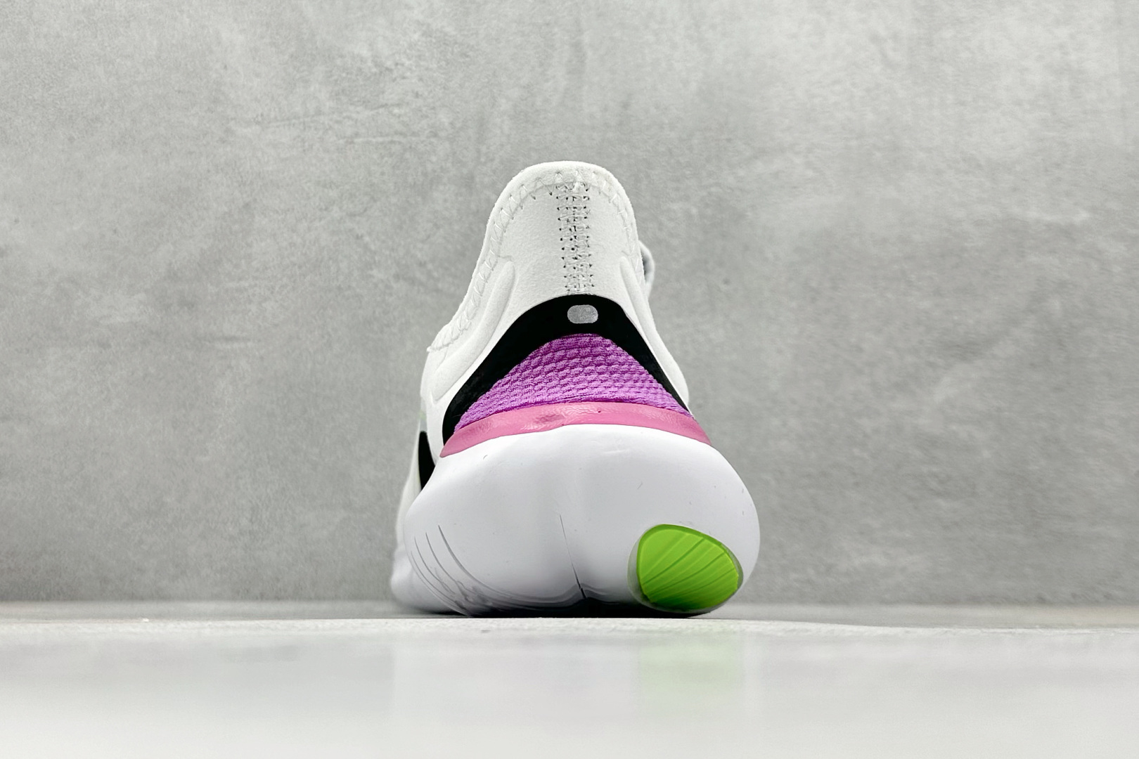 CH版Nk Free RN 5.0 耐克赤足超轻量跑鞋 AQ1289-100-莆田鞋,莆田鞋货源,高仿鞋,高仿鞋货源,安福档口,莆田高仿鞋,莆田鞋批发,高仿鞋批发,莆田高仿运动鞋,高仿运动鞋,莆田运动鞋 CH版Nk Free RN 5.0 耐克赤足超轻量跑鞋 AQ1289-100