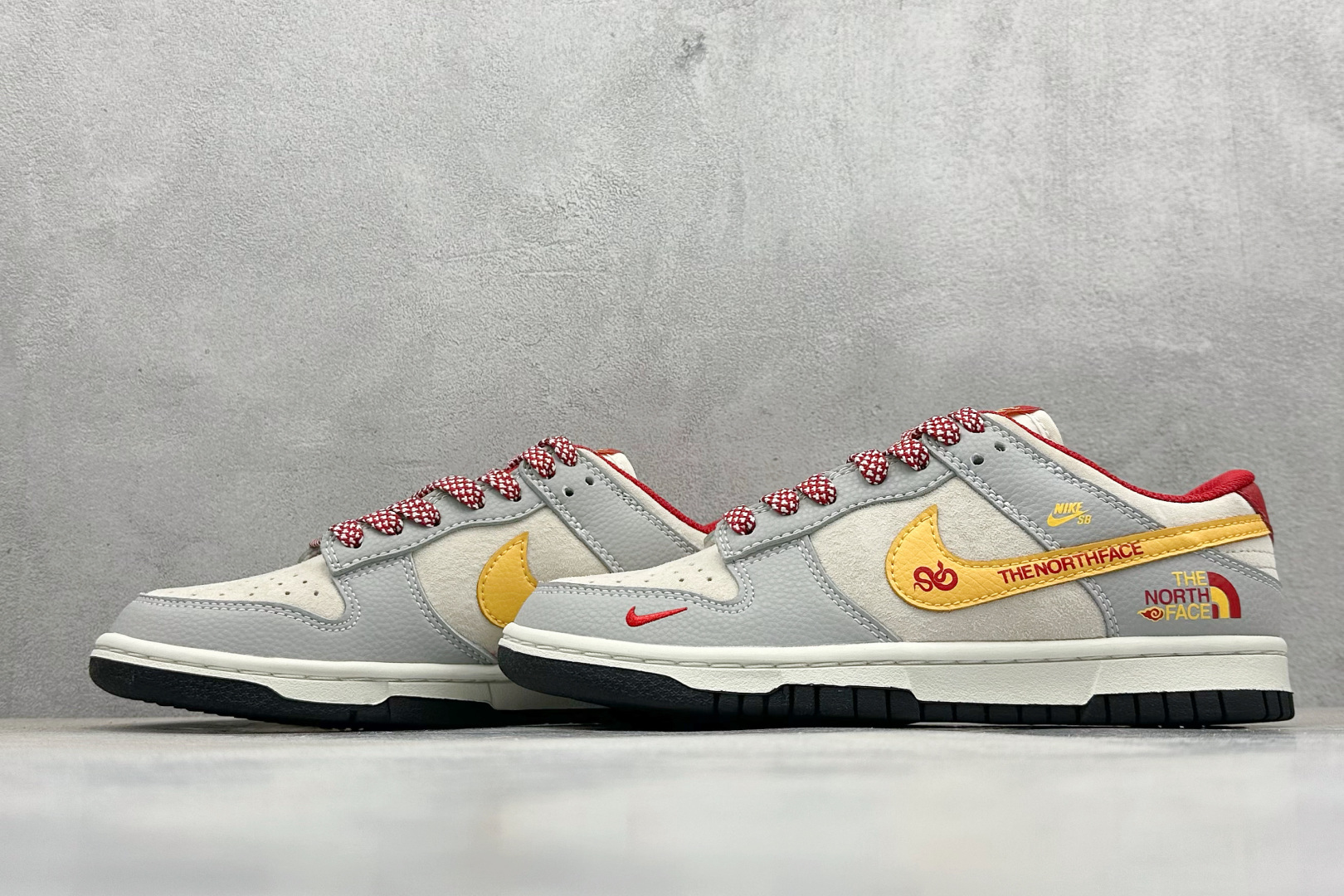 XC版Nike SB Dunk Low x The North Face 蛇年限定 米灰红小钩 DJ2024-079